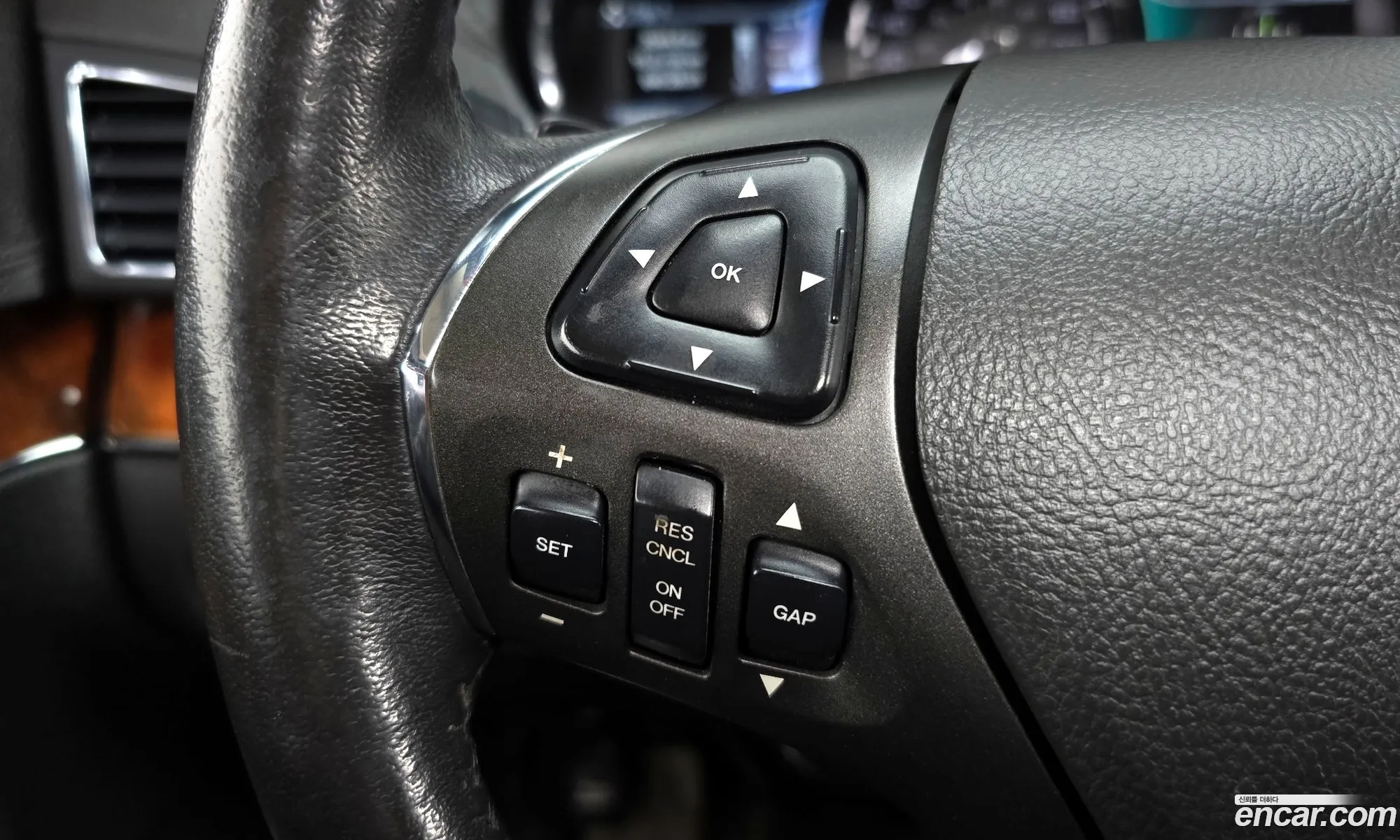 Lincoln MKT