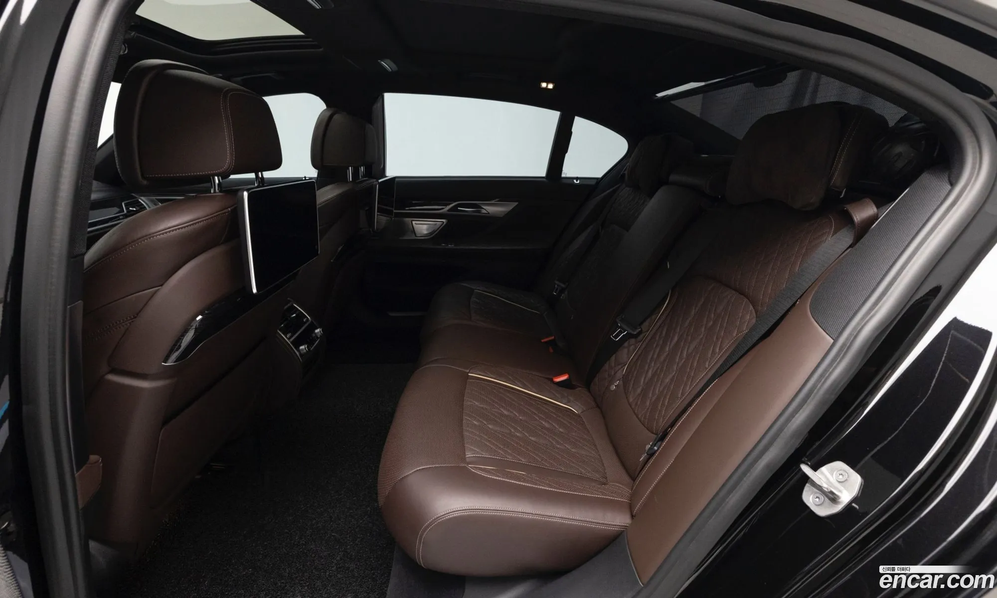BMW 7 Series 2020 — 17