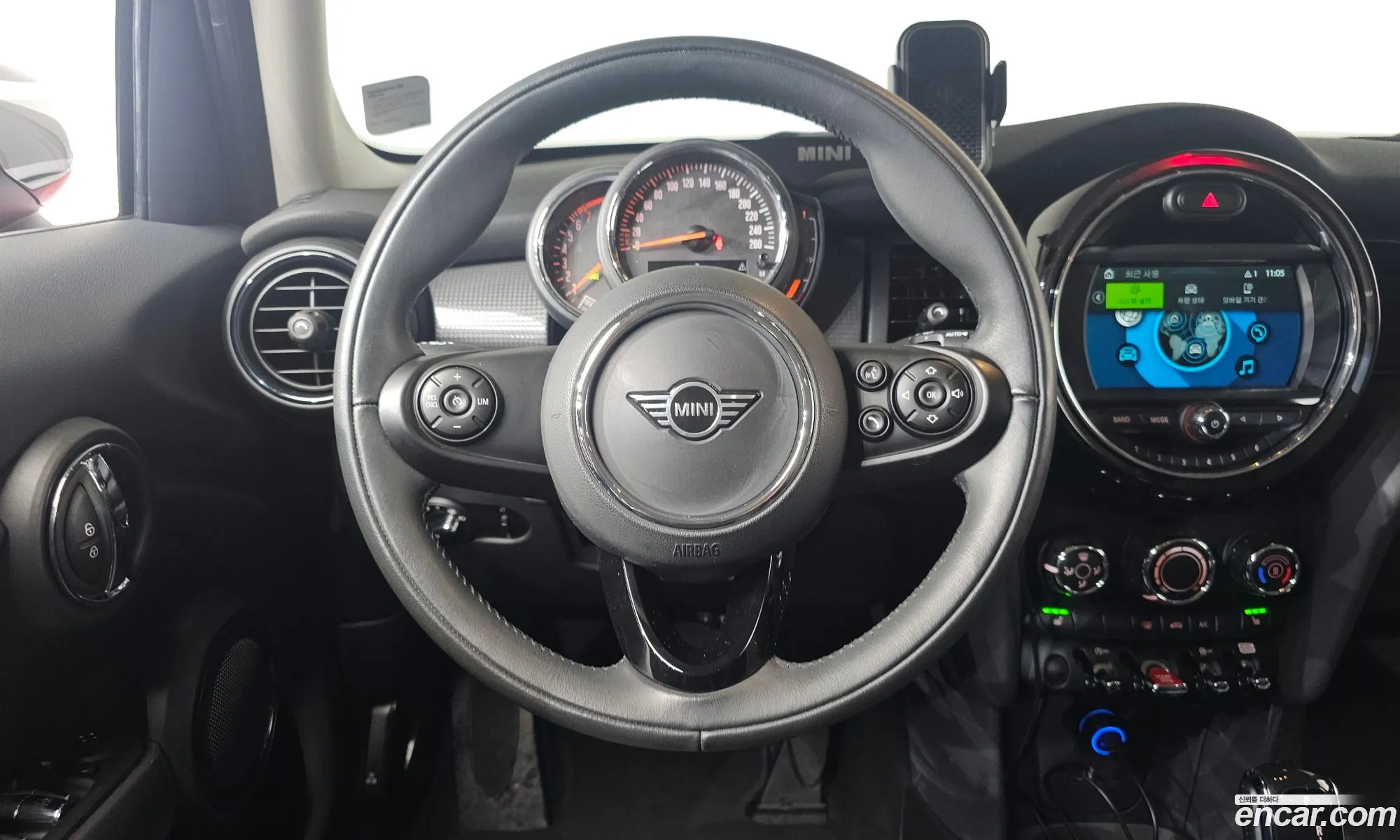 Mini Cooper 2020 — 13
