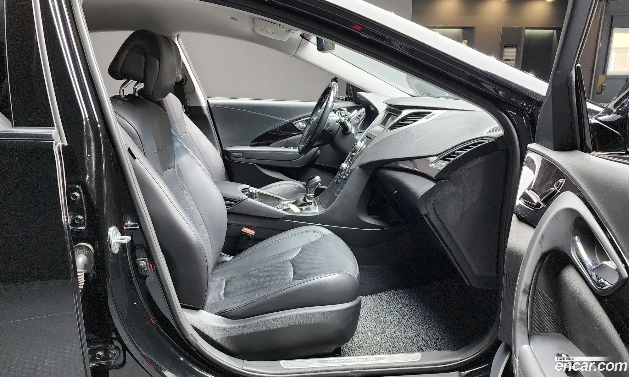 Hyundai Grandeur HG 2013 — 8