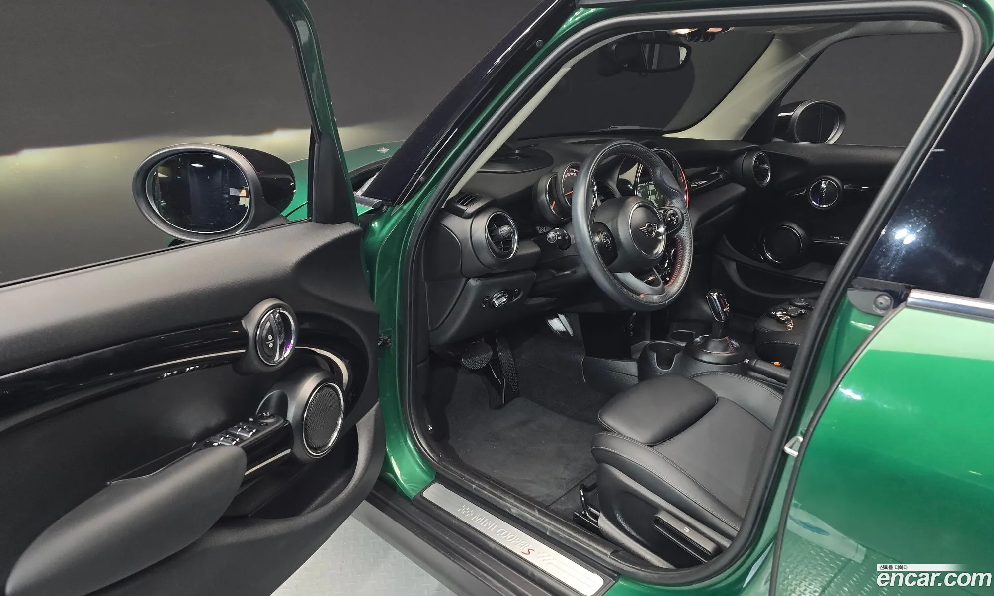 Mini Cooper S 2020 WMWXV9109L2N22781 — 9