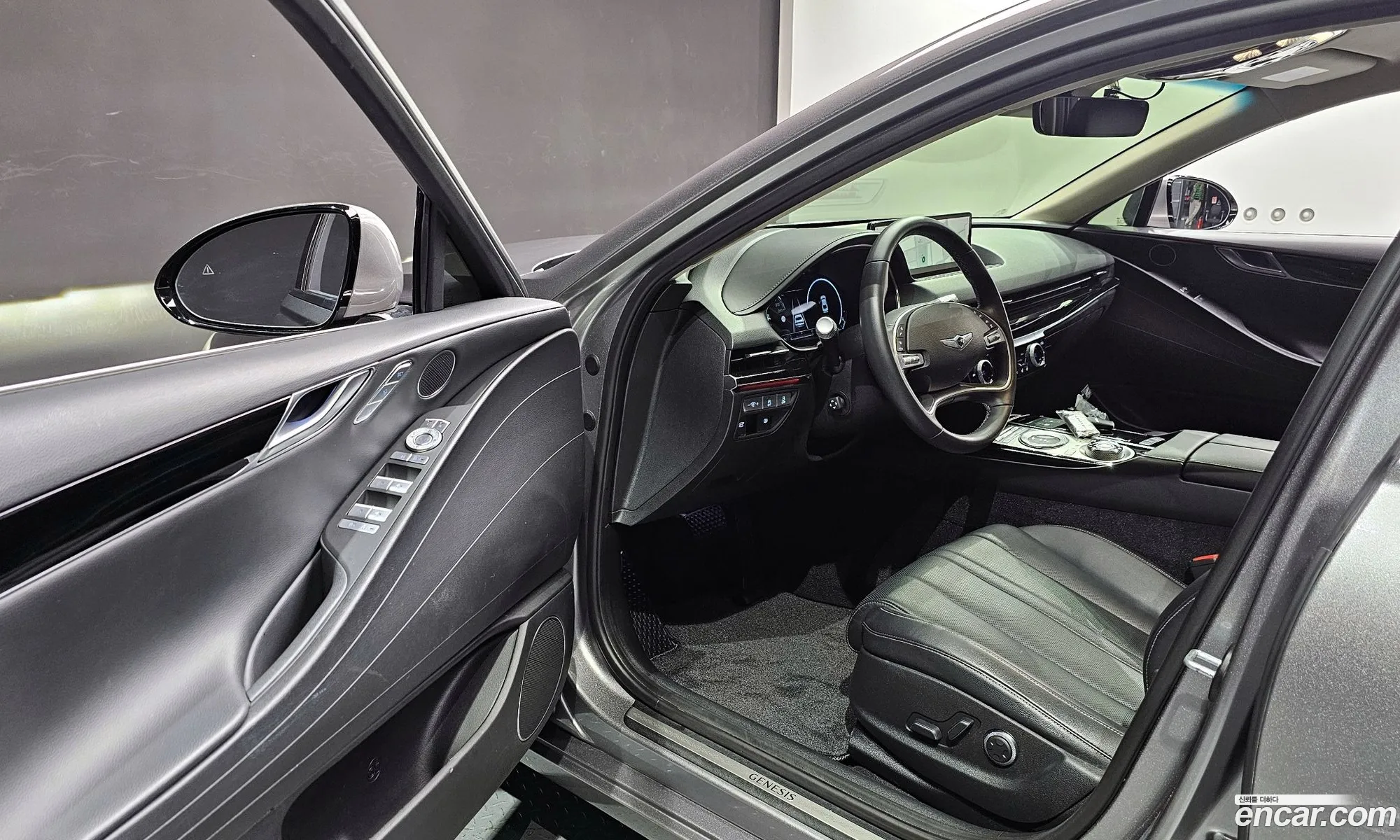 Genesis G80 2021 KMTGB41CDNU122444 — 9