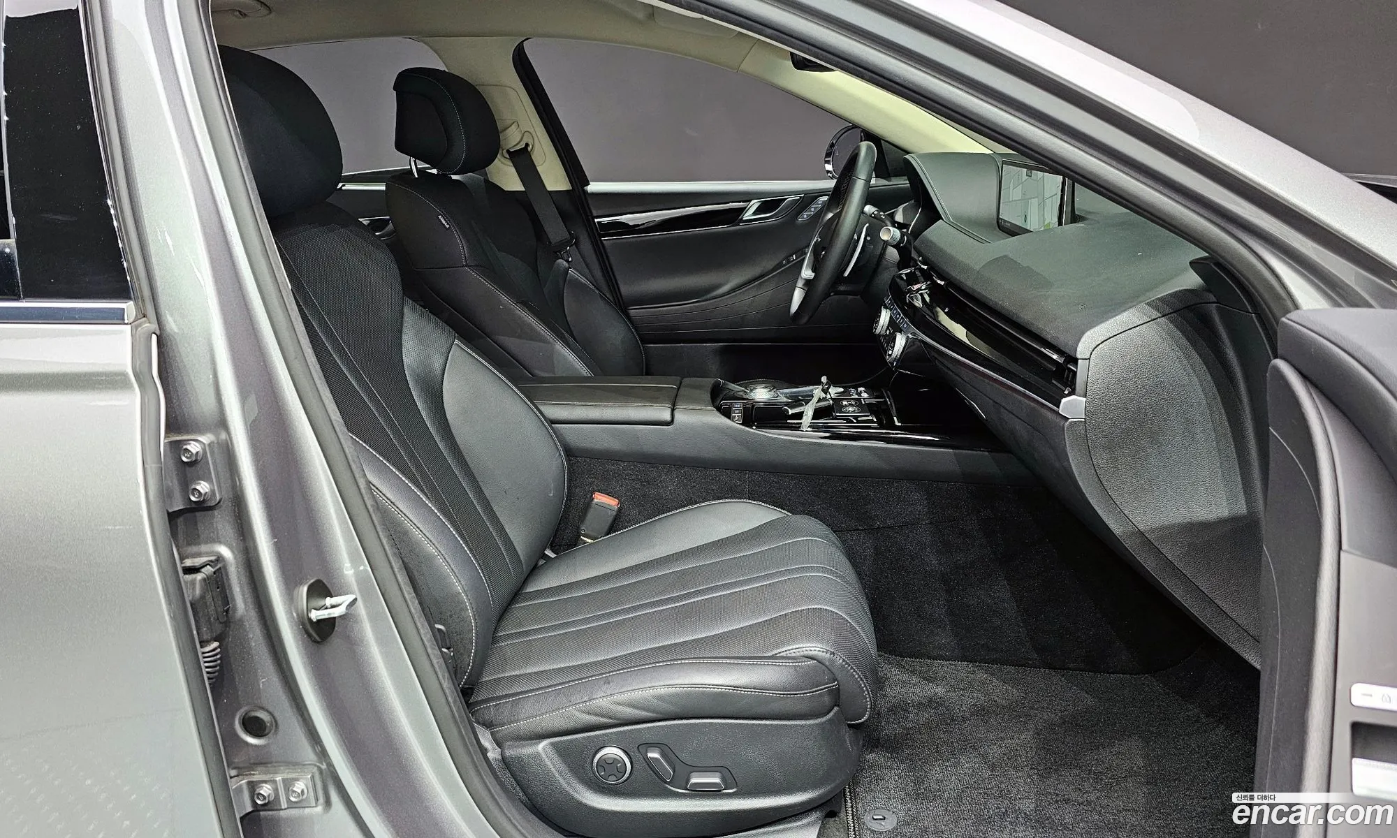 Genesis G80 2021 KMTGB41CDNU122444 — 6