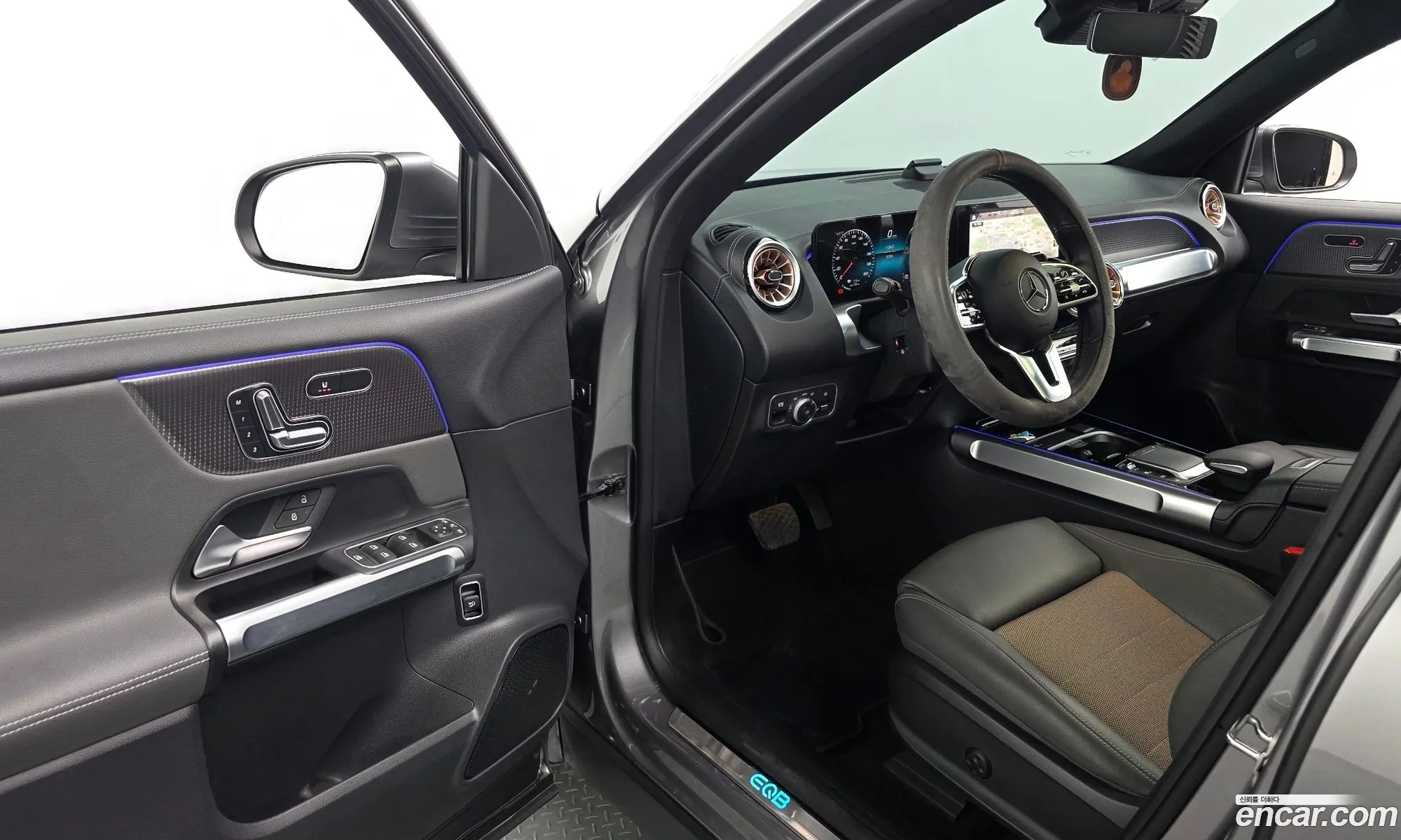 Mercedes-Benz EQB X243 2023 — 11