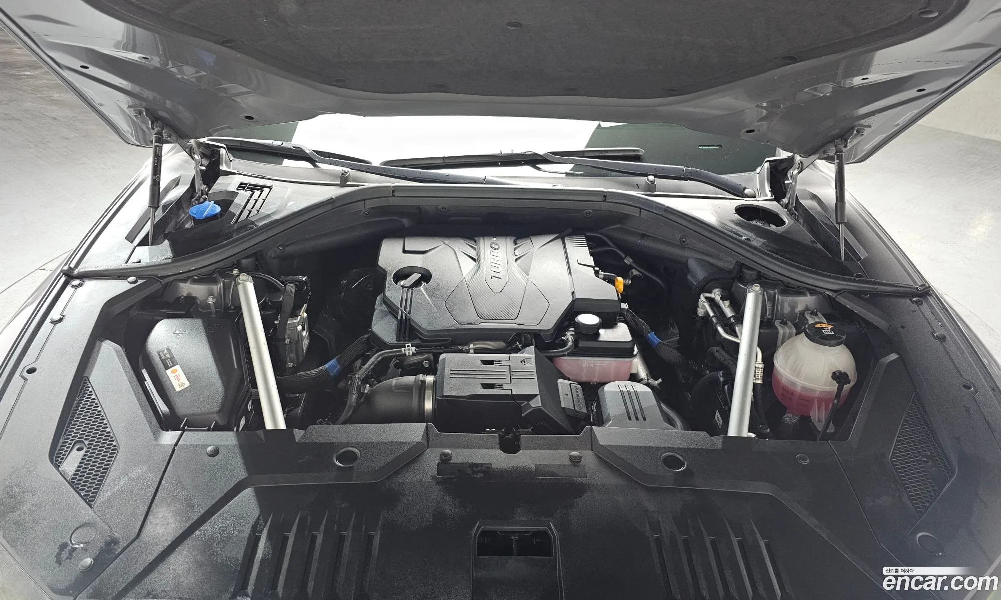 Genesis GV70 2021 — 16
