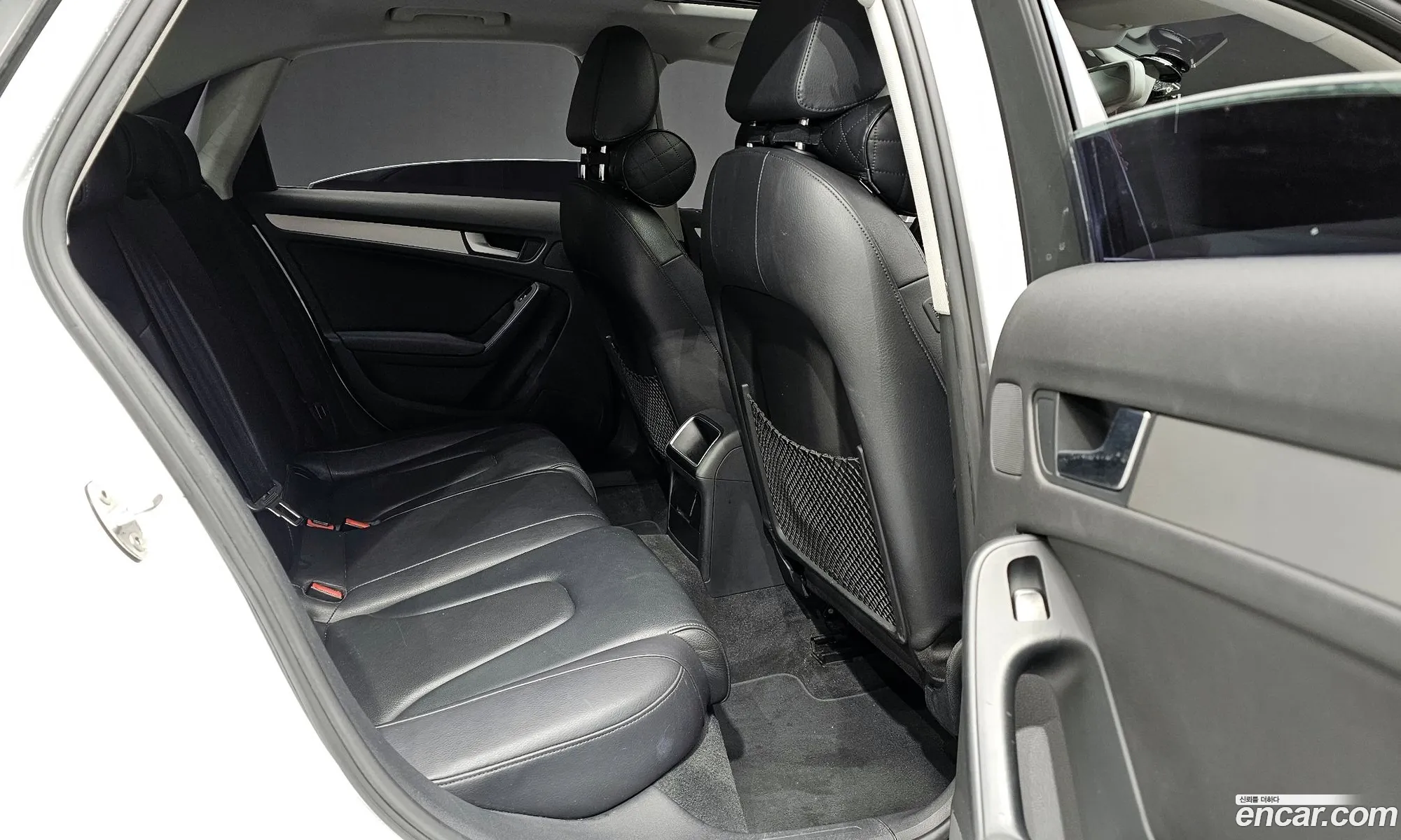 Audi A4 2011 WAUZZZ8K3CN011635 — 7