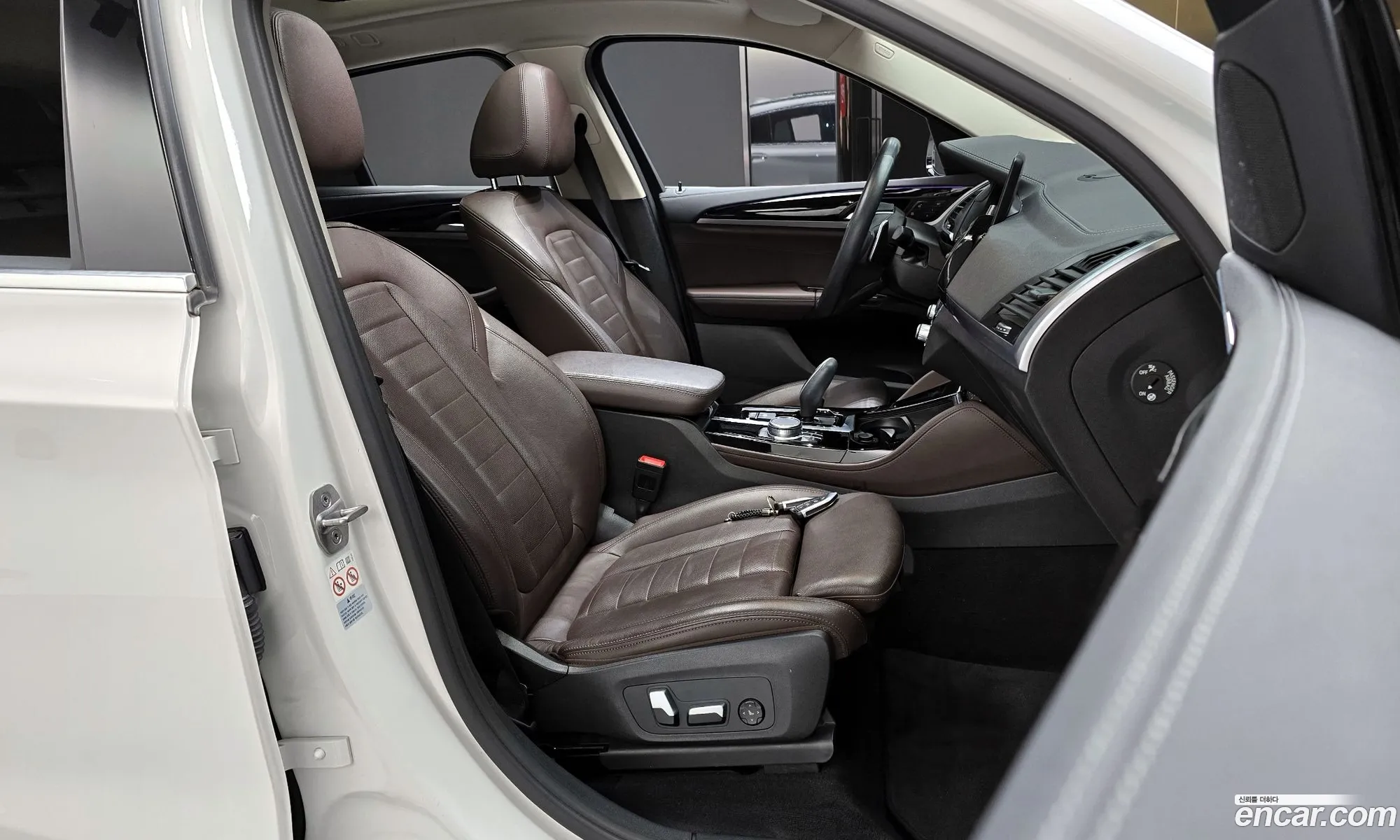 BMW X4 2021 WBAVJ9105M9G23993 — 3