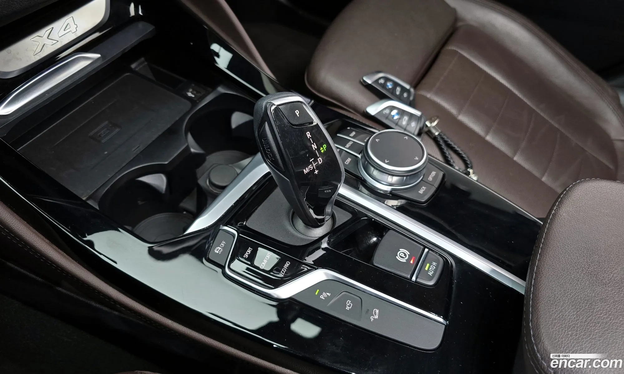 BMW X4 2021 WBAVJ9105M9G23993 — 16