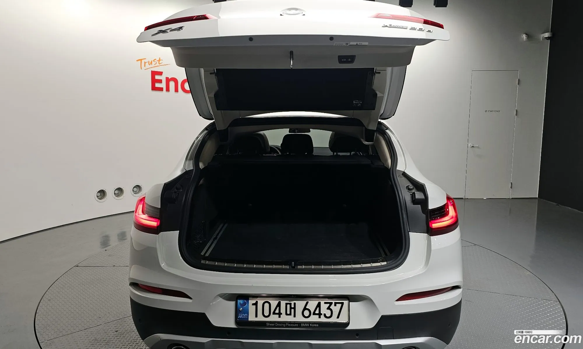 BMW X4 2021 WBAVJ9105M9G23993 — 5