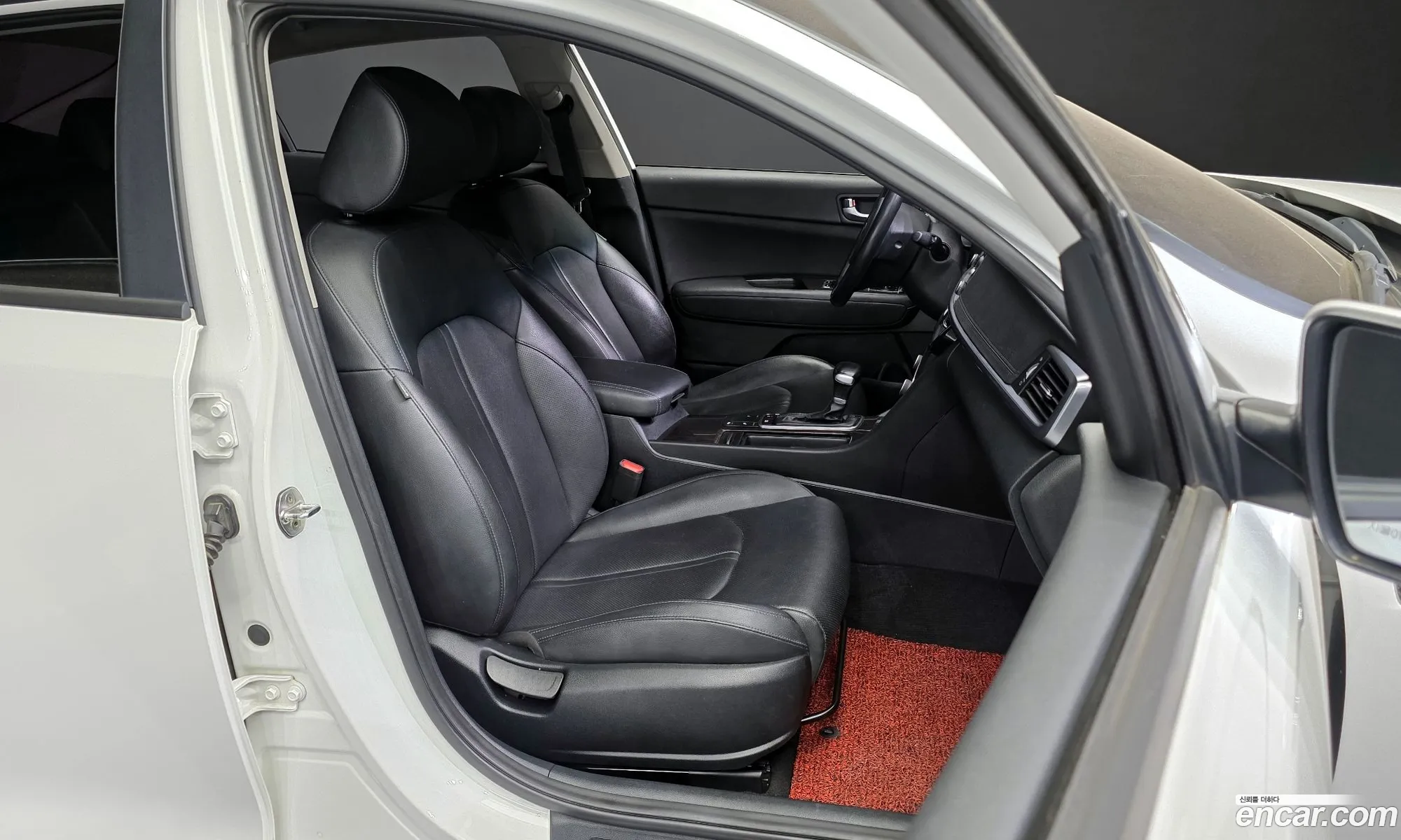 Kia K5 2017 — 18