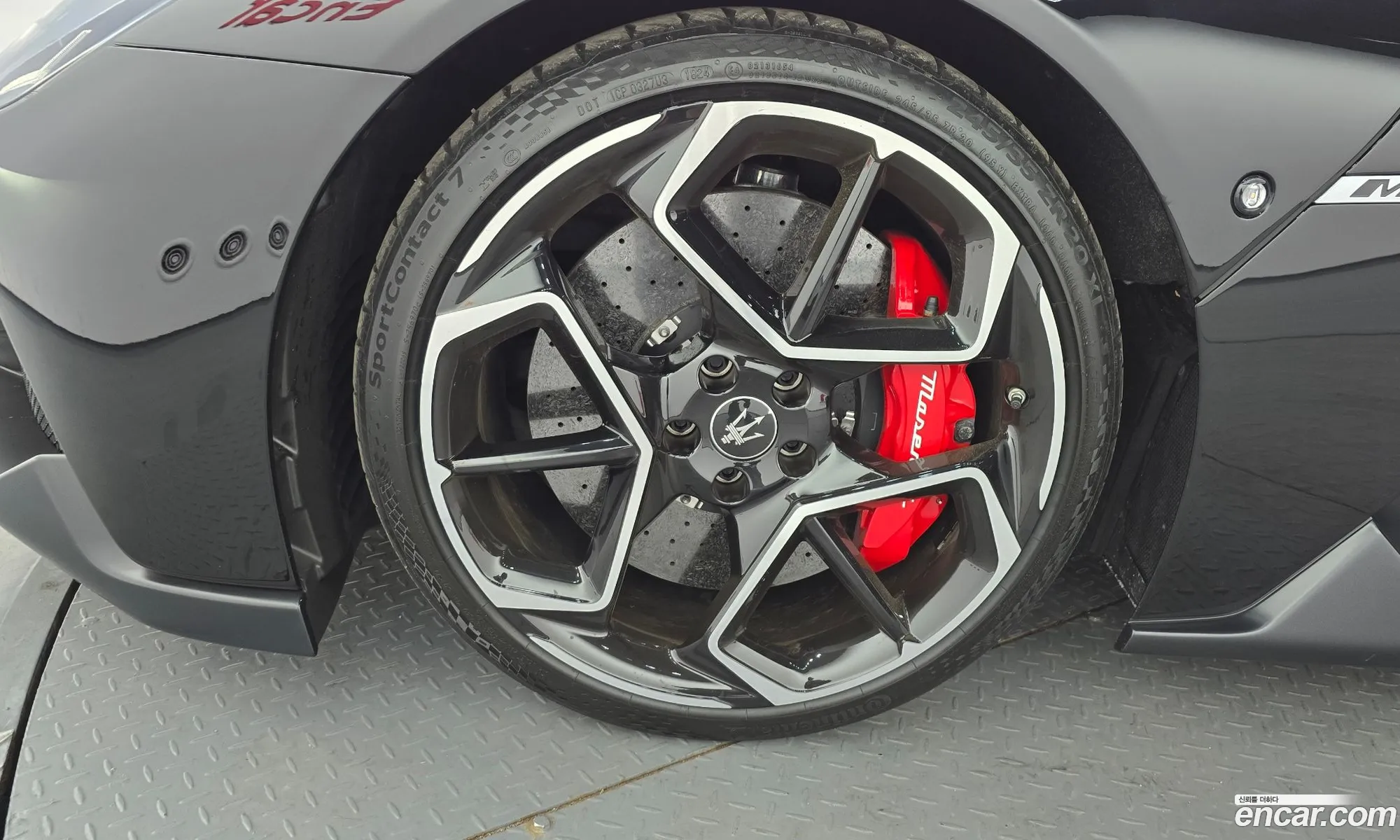 Maserati MC20 2022 ZAMBX24G — 8