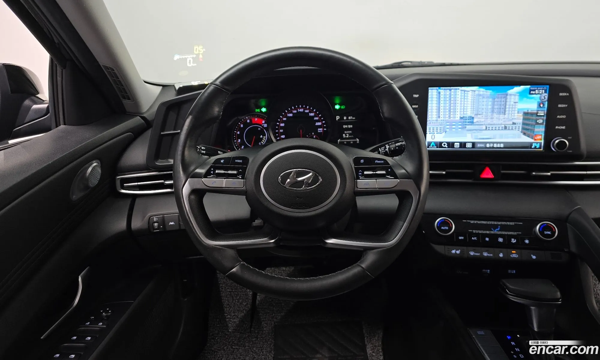 Hyundai Elantra 2021 — 17