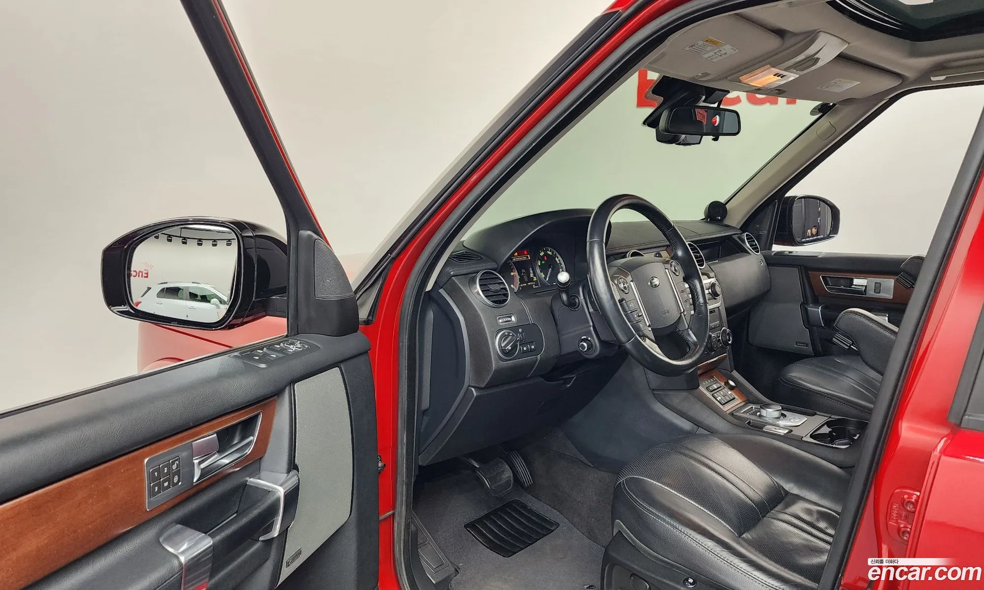 Land Rover Discovery 4 2016 — 5