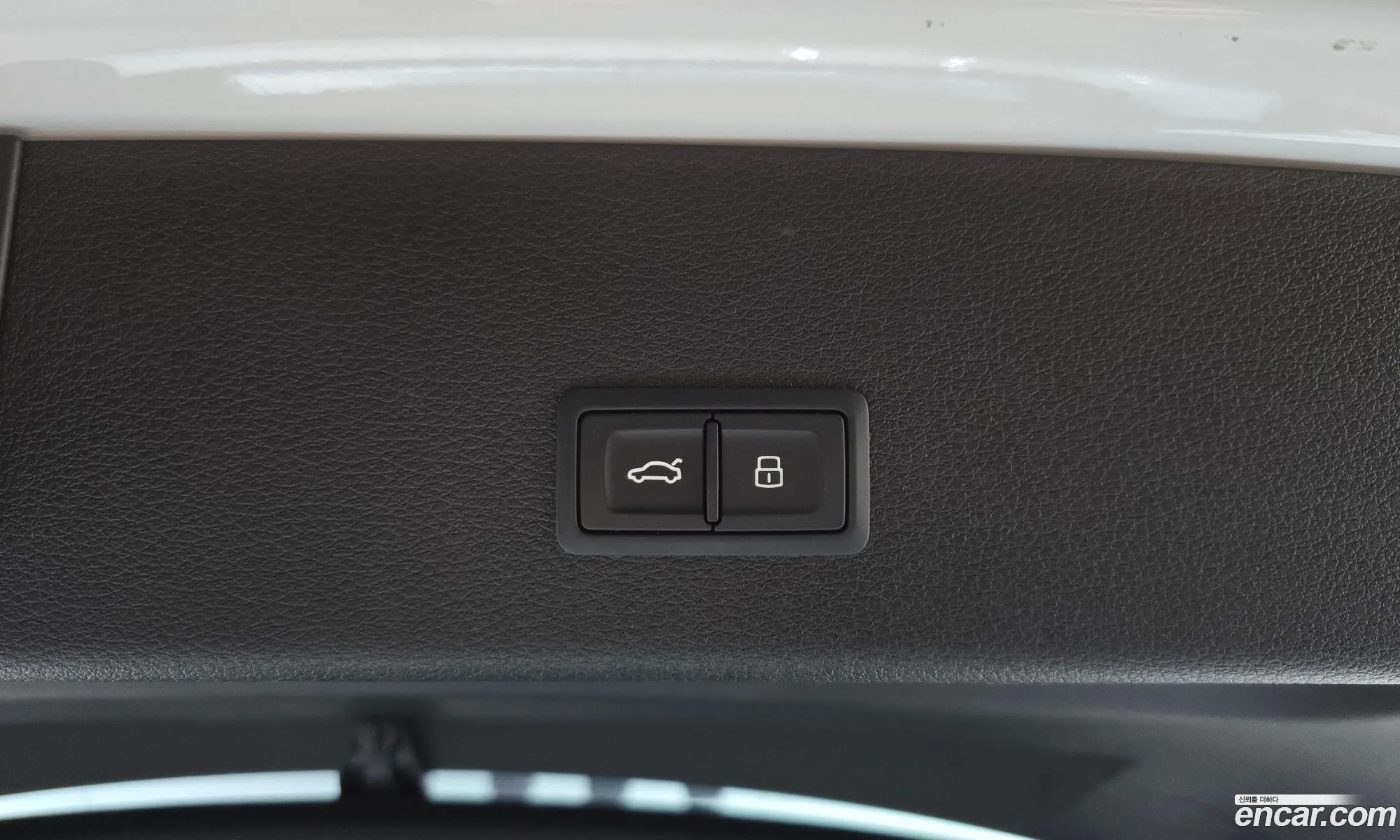 Audi e-tron 2021 WAUZZZGE — 17