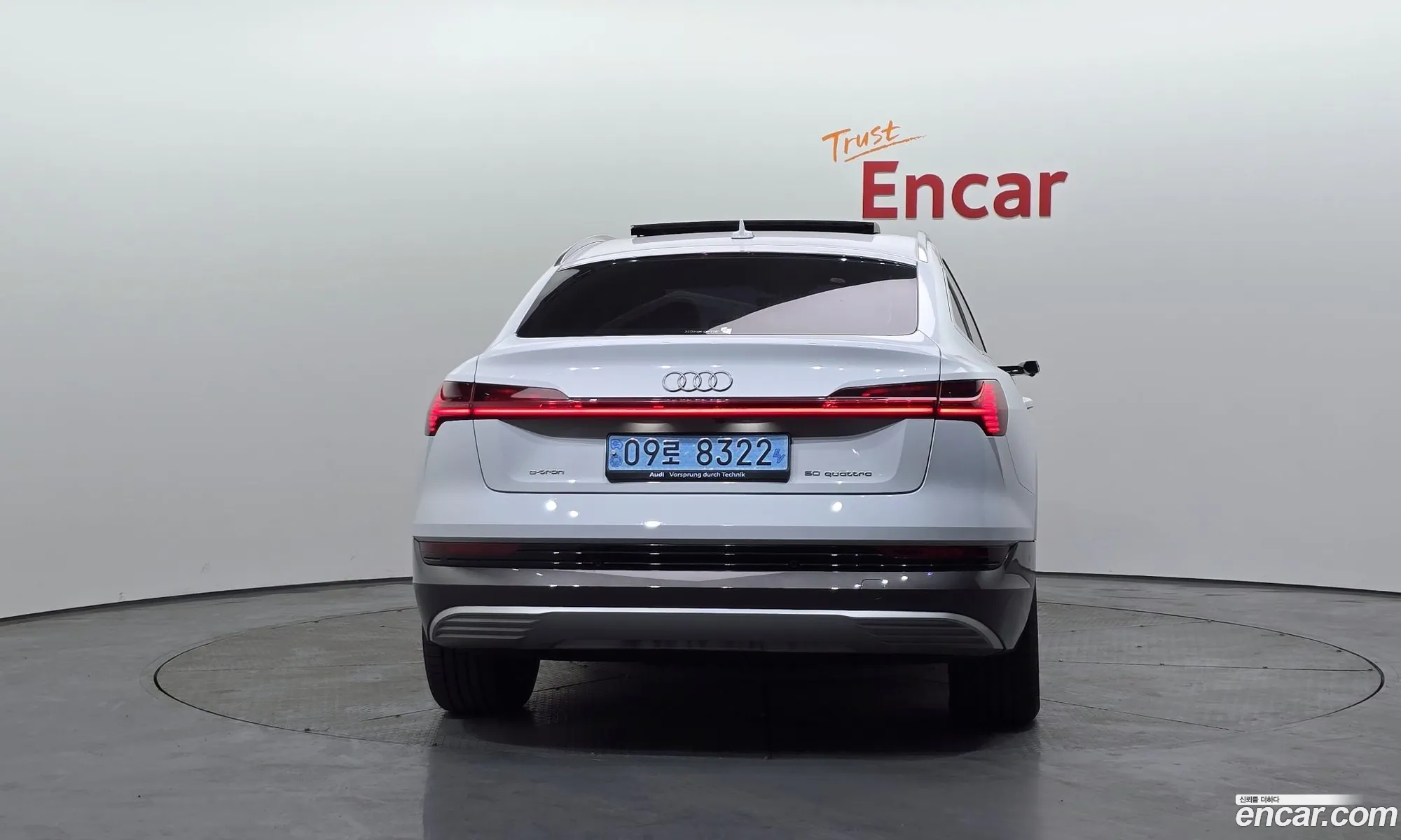 Audi e-tron 2021 WAUZZZGE — 12
