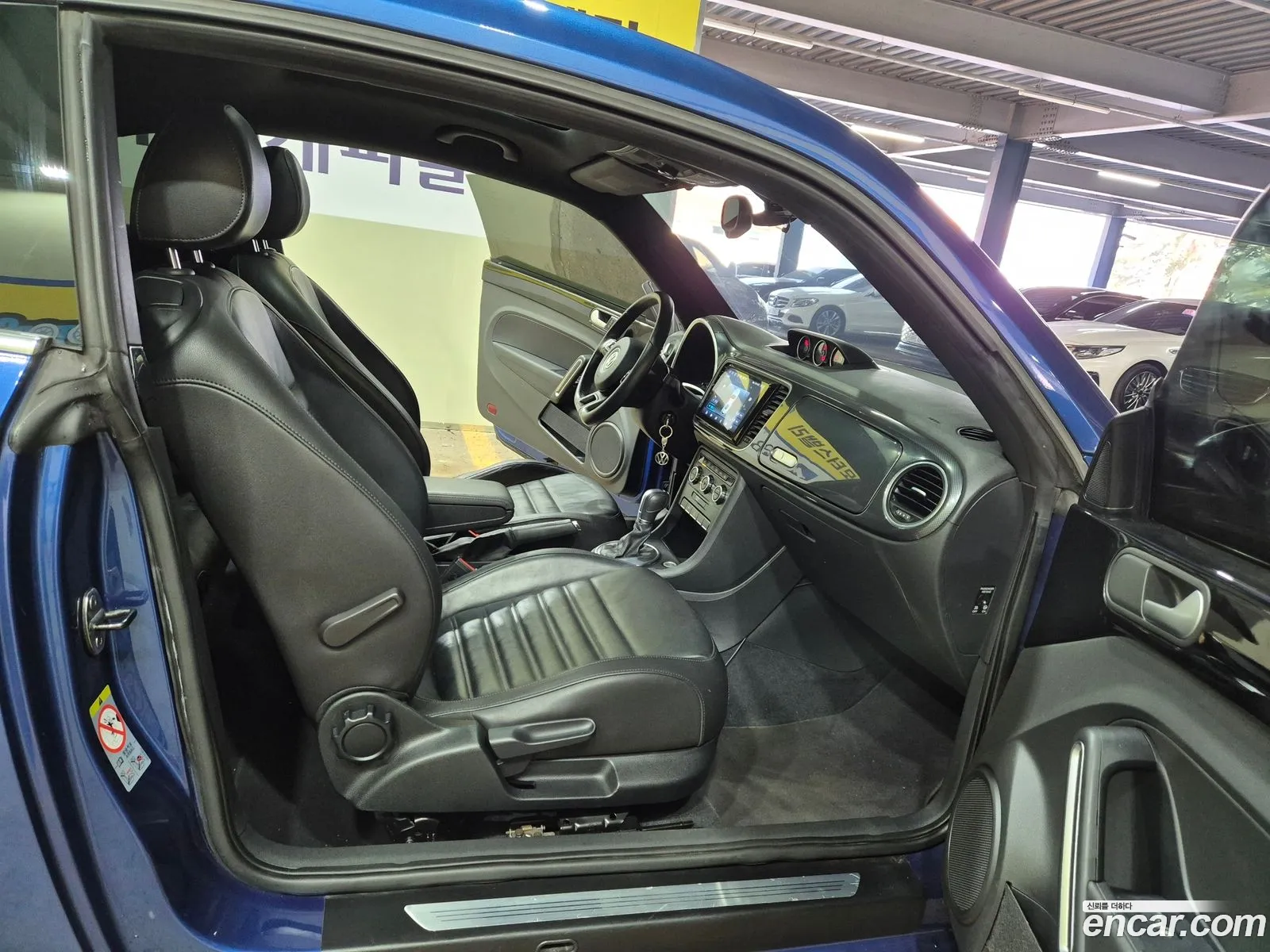 Volkswagen The Beetle 2012 — 6