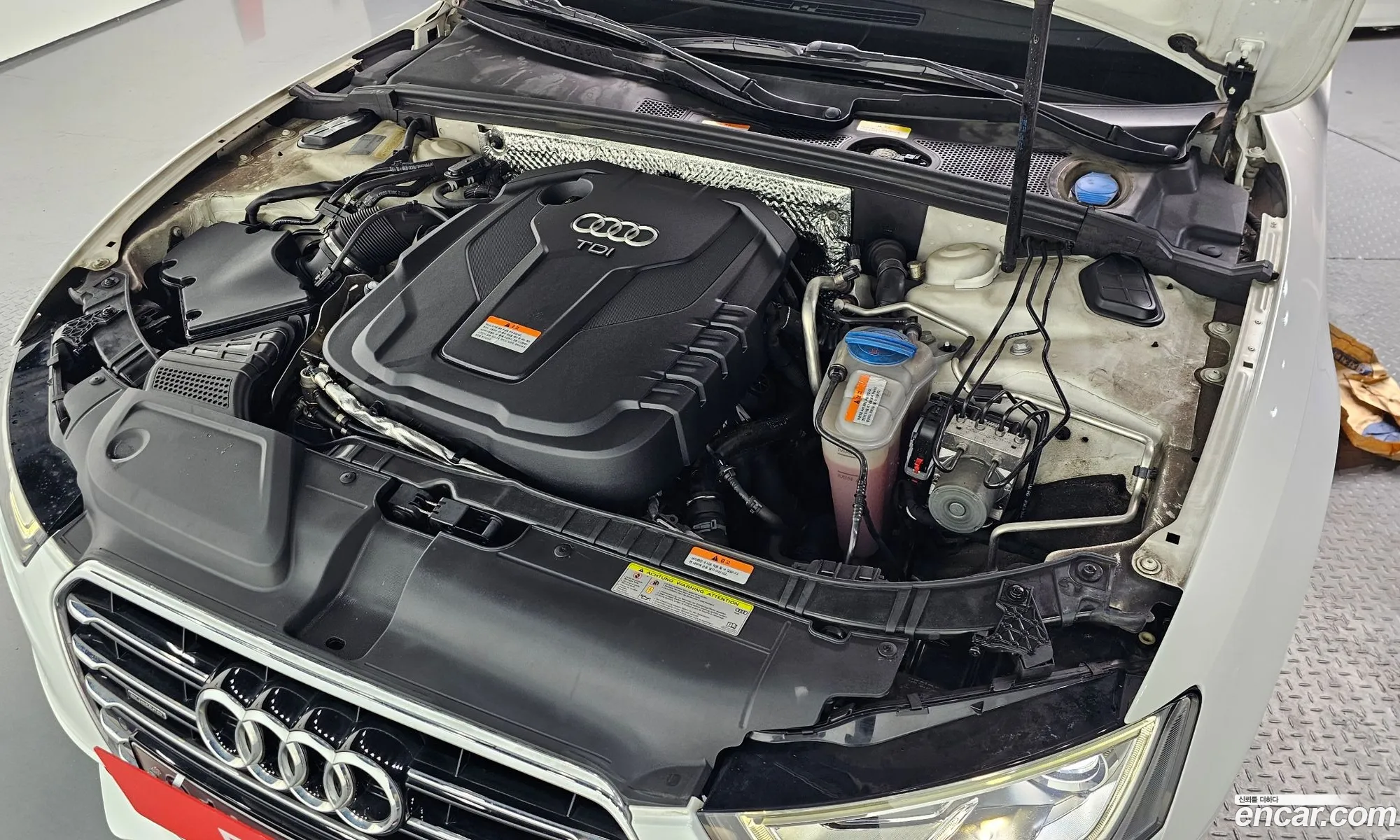 Audi A5 2016 WAUZZZ8T8GA024242 — 14