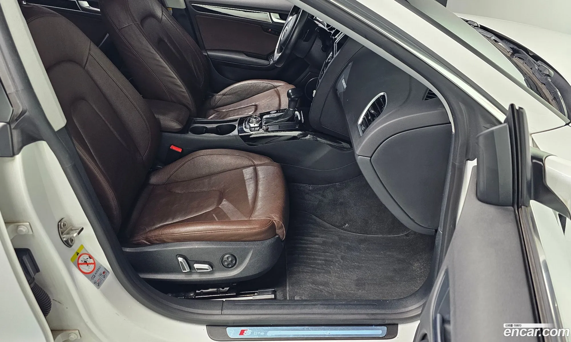 Audi A5 2016 WAUZZZ8T8GA024242 — 16