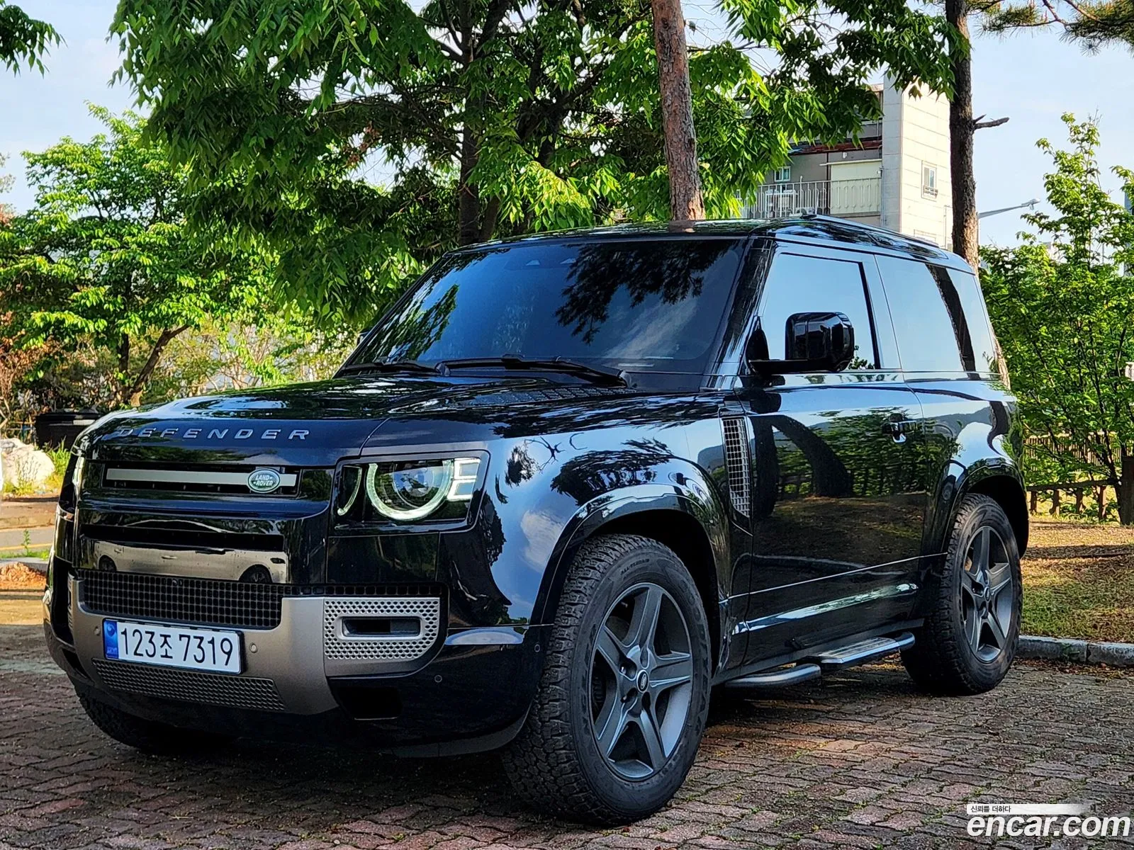 Land Rover Defender 2025 — 19