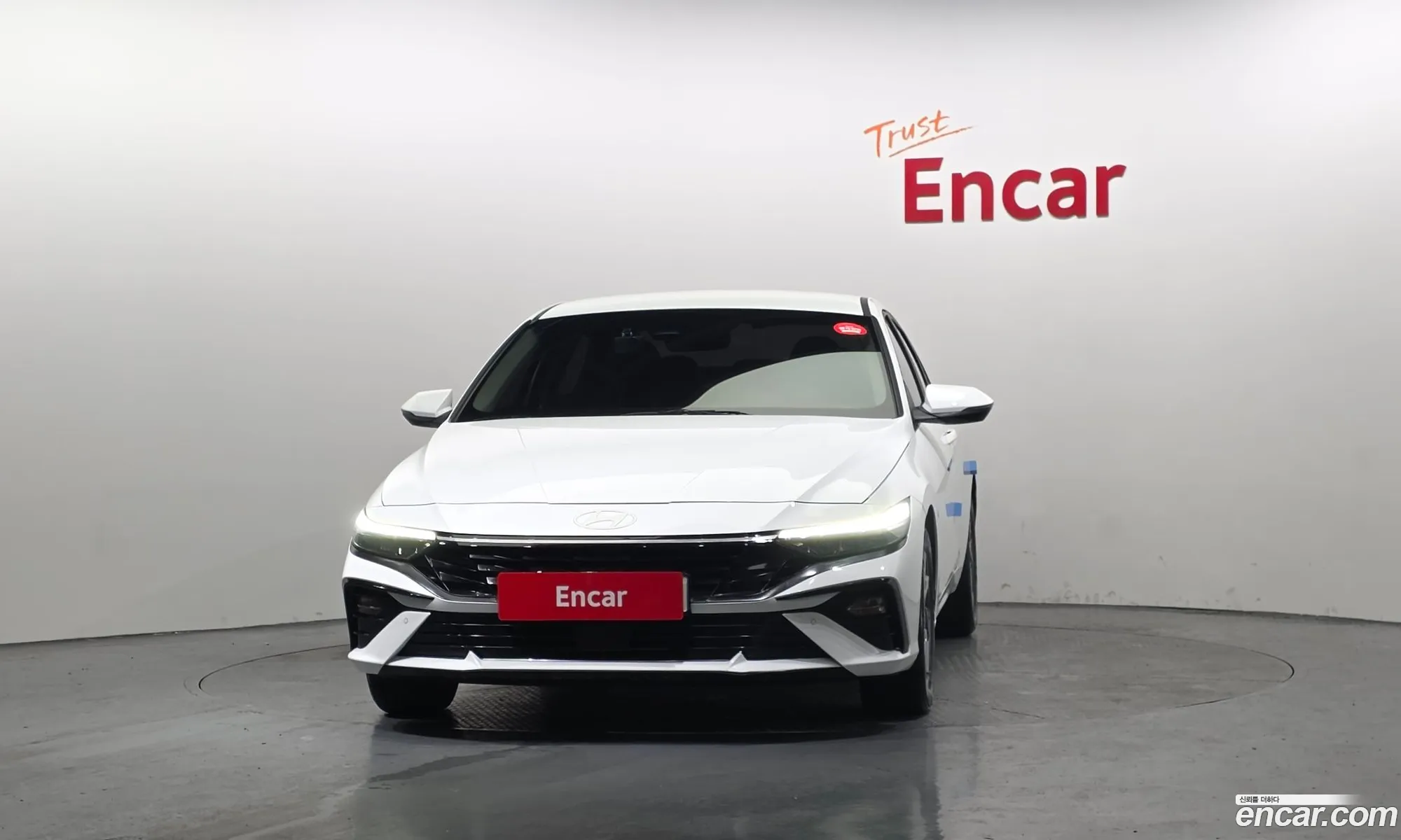 Hyundai Elantra Hybrid 2024 — 3