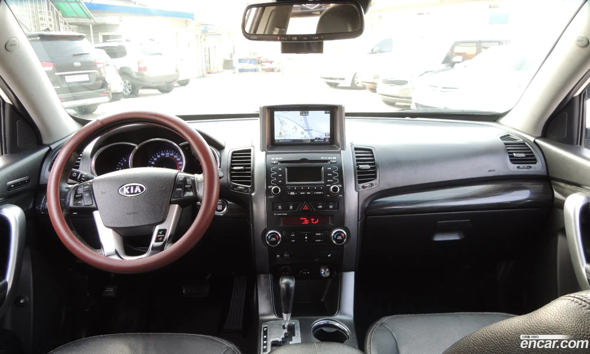 Kia Sorento R 2012 — 12