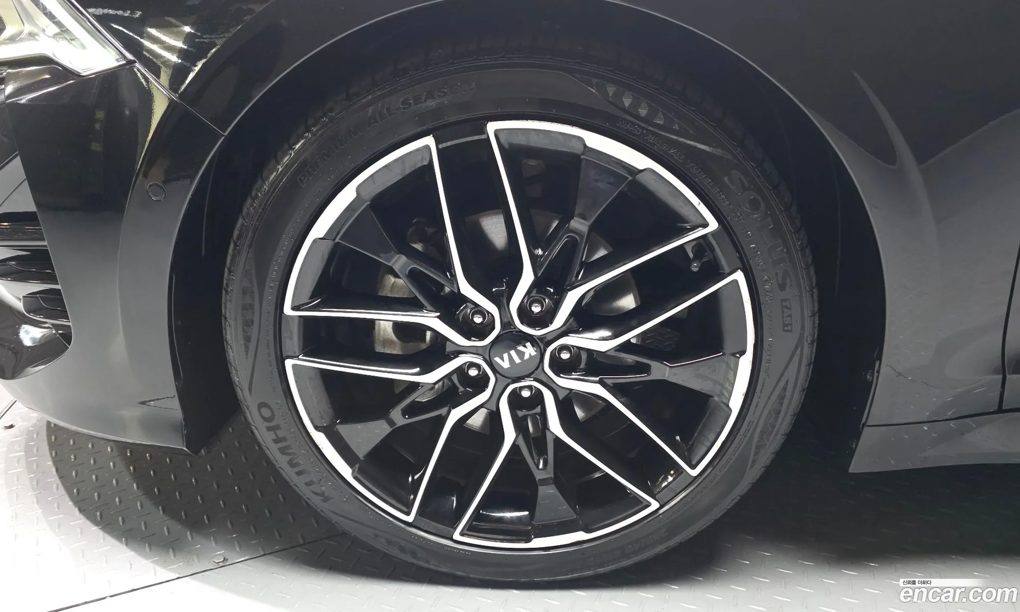 Kia K5 2020 — 16