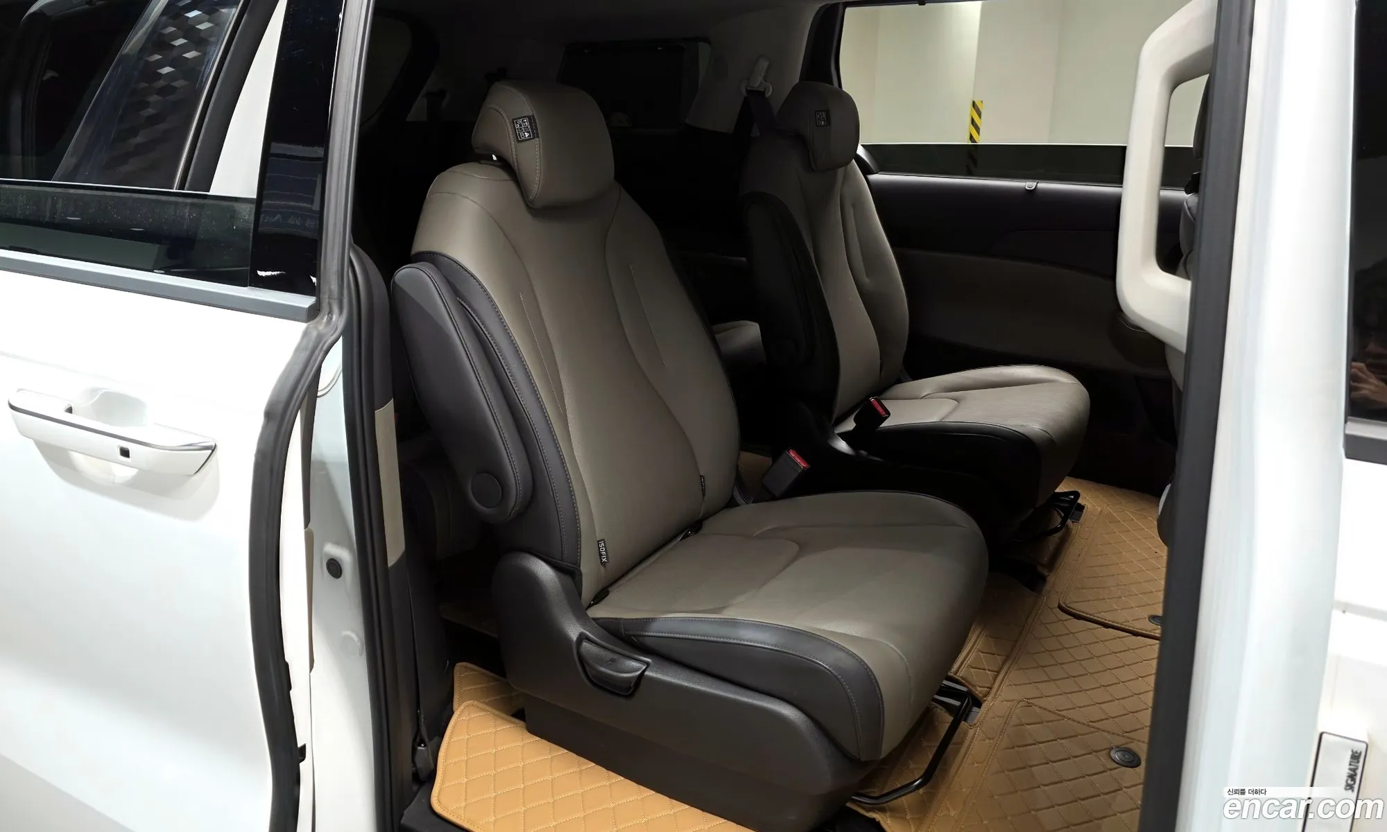 Kia Carnival 2024 — 18