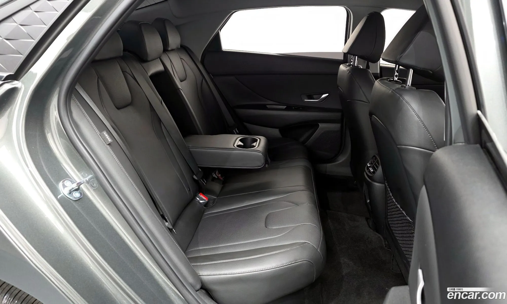 Hyundai Elantra Hybrid 2025 — 20