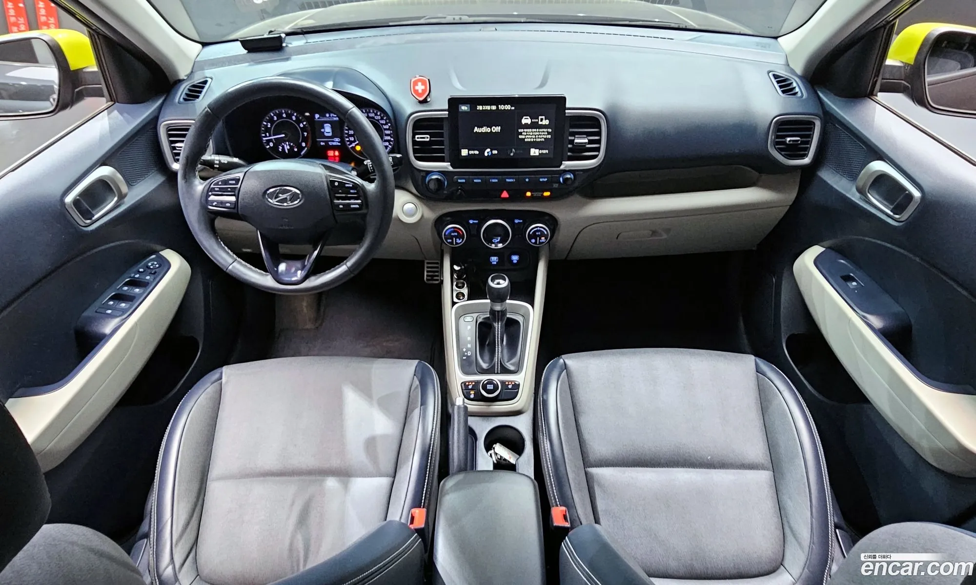 Hyundai Venue 2019 — 16