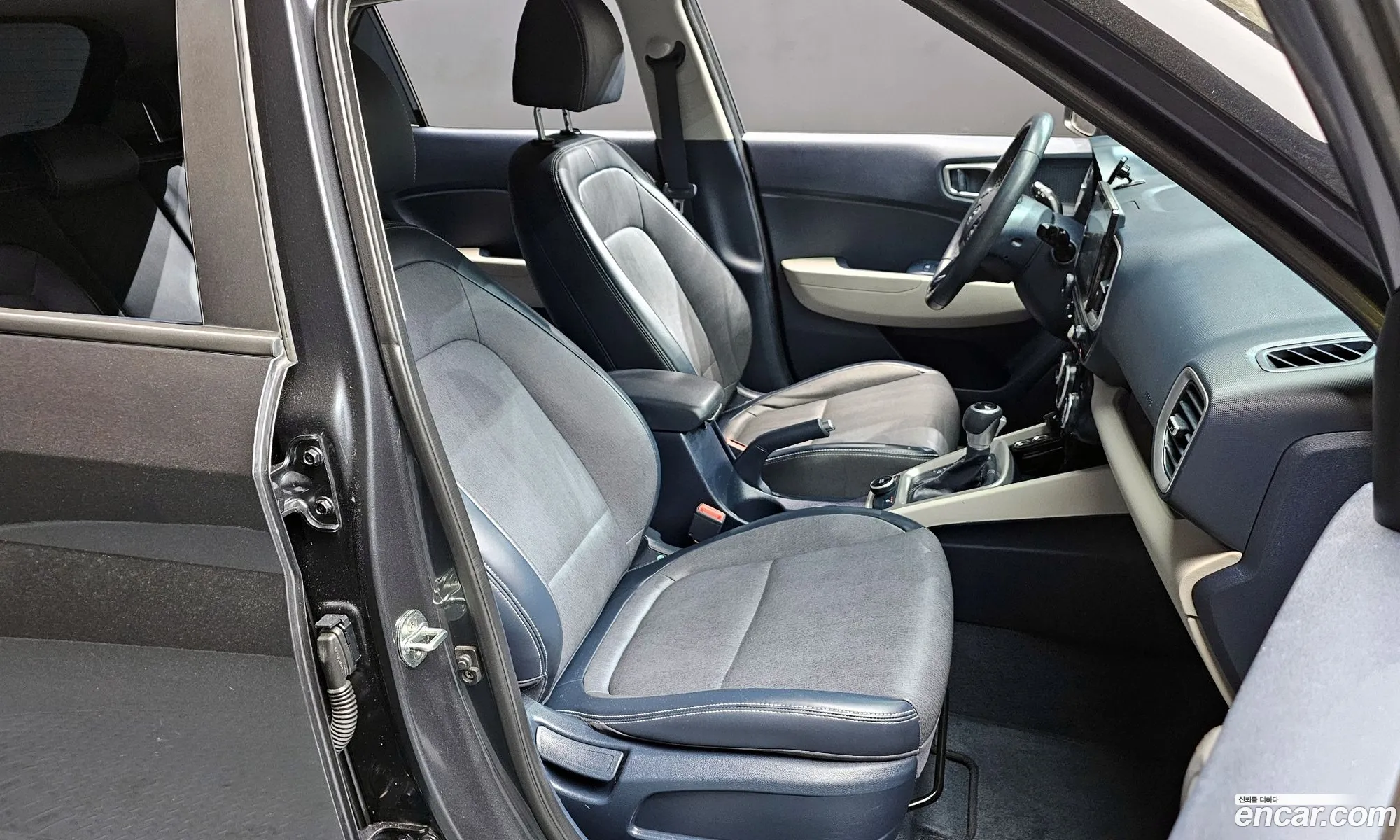 Hyundai Venue 2019 — 14