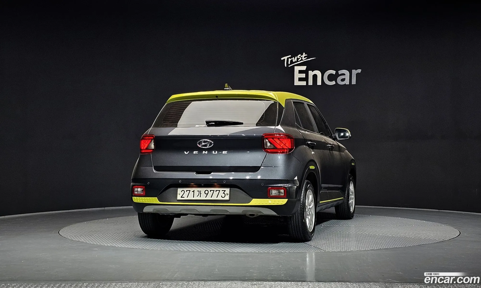 Hyundai Venue 2019 — 18
