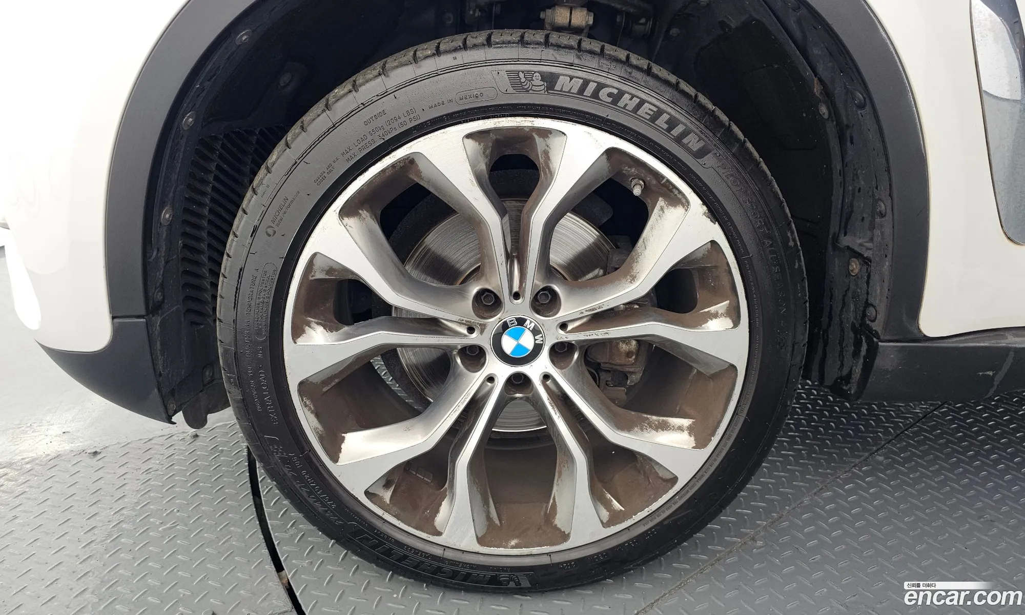 BMW X6 2018 WBAKV2109J0Z82209 — 3