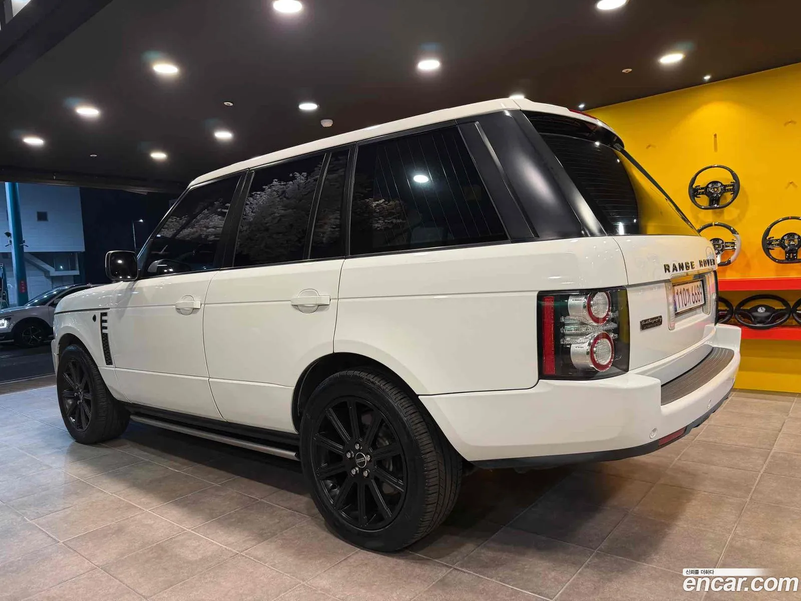 Land Rover Range Rover 2012 — 13