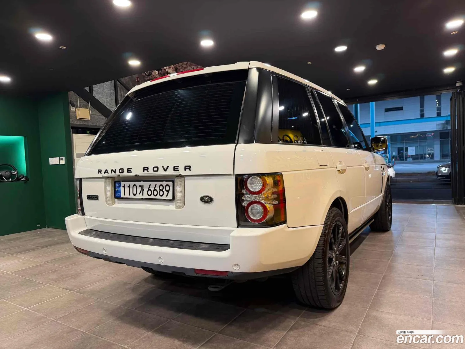 Land Rover Range Rover 2012 — 12