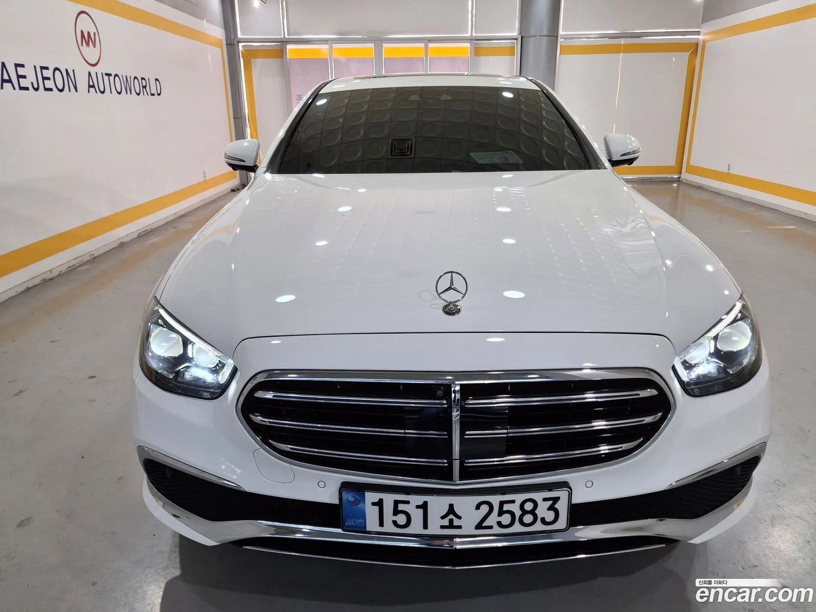 Mercedes-Benz E-Class W213 2023 — 11