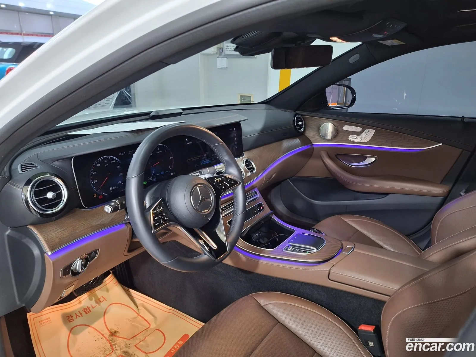 Mercedes-Benz E-Class W213 2023 — 14