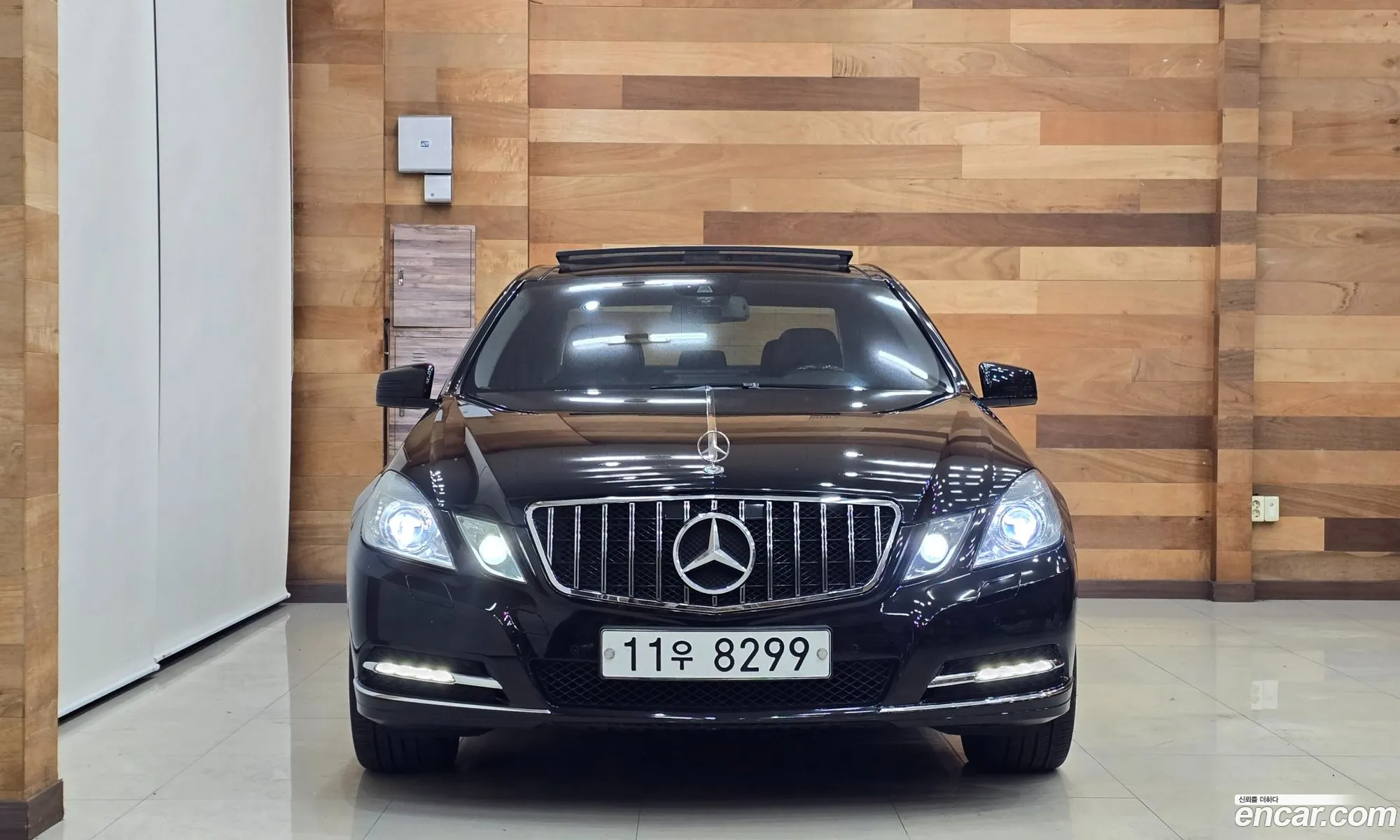 Mercedes-Benz E-Class W212 2012 — 18