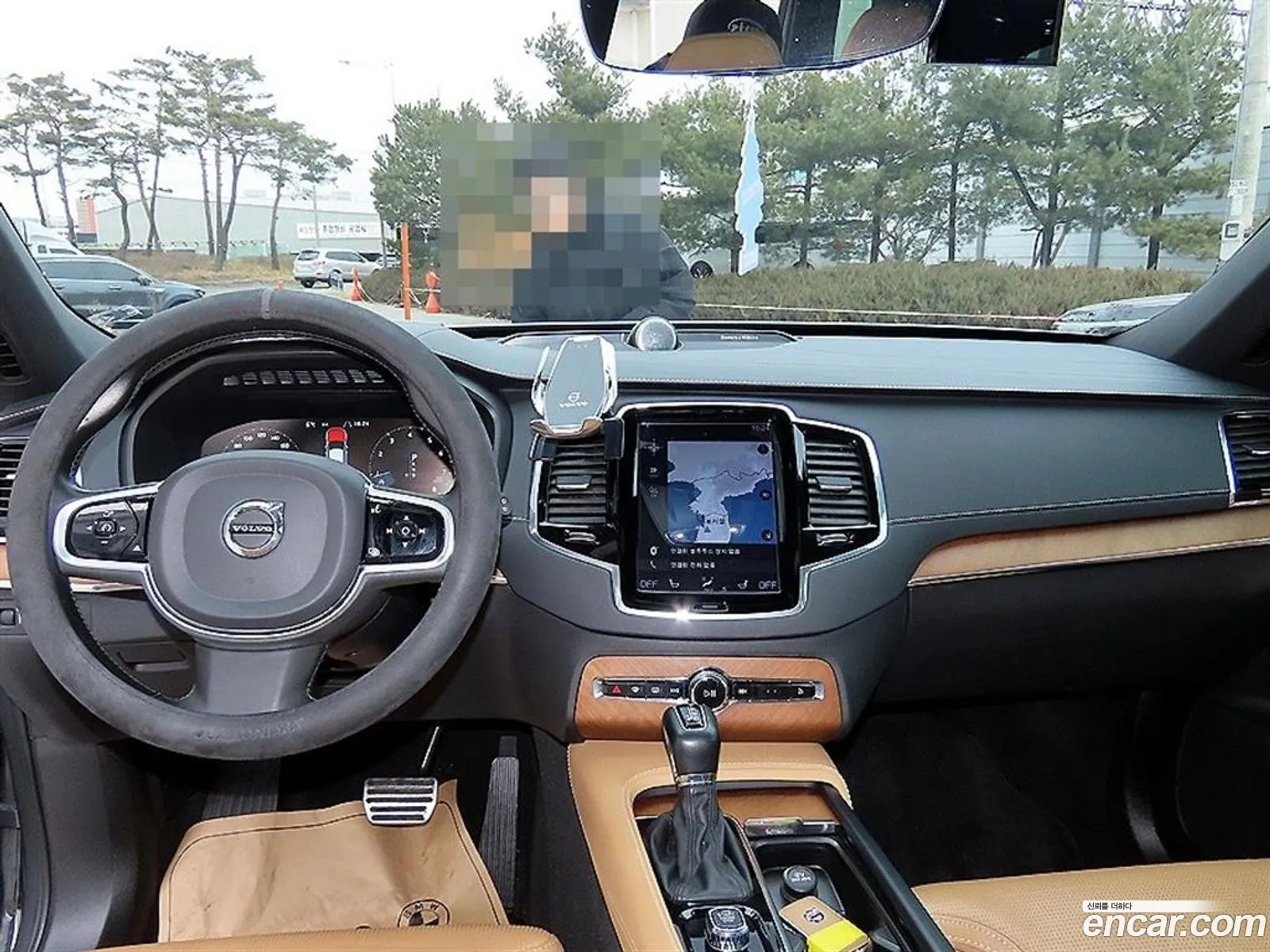 Volvo XC90 2019 — 11