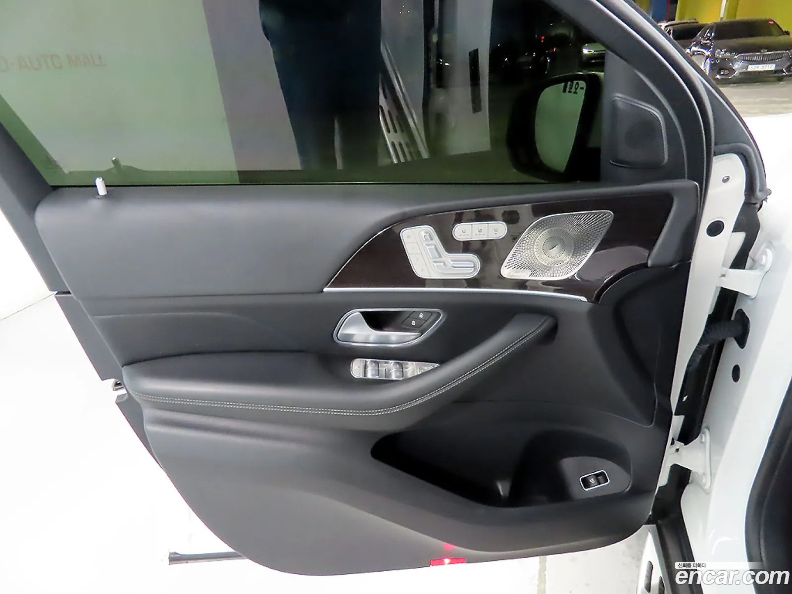 Mercedes-Benz GLE-Class W167 2023 — 9