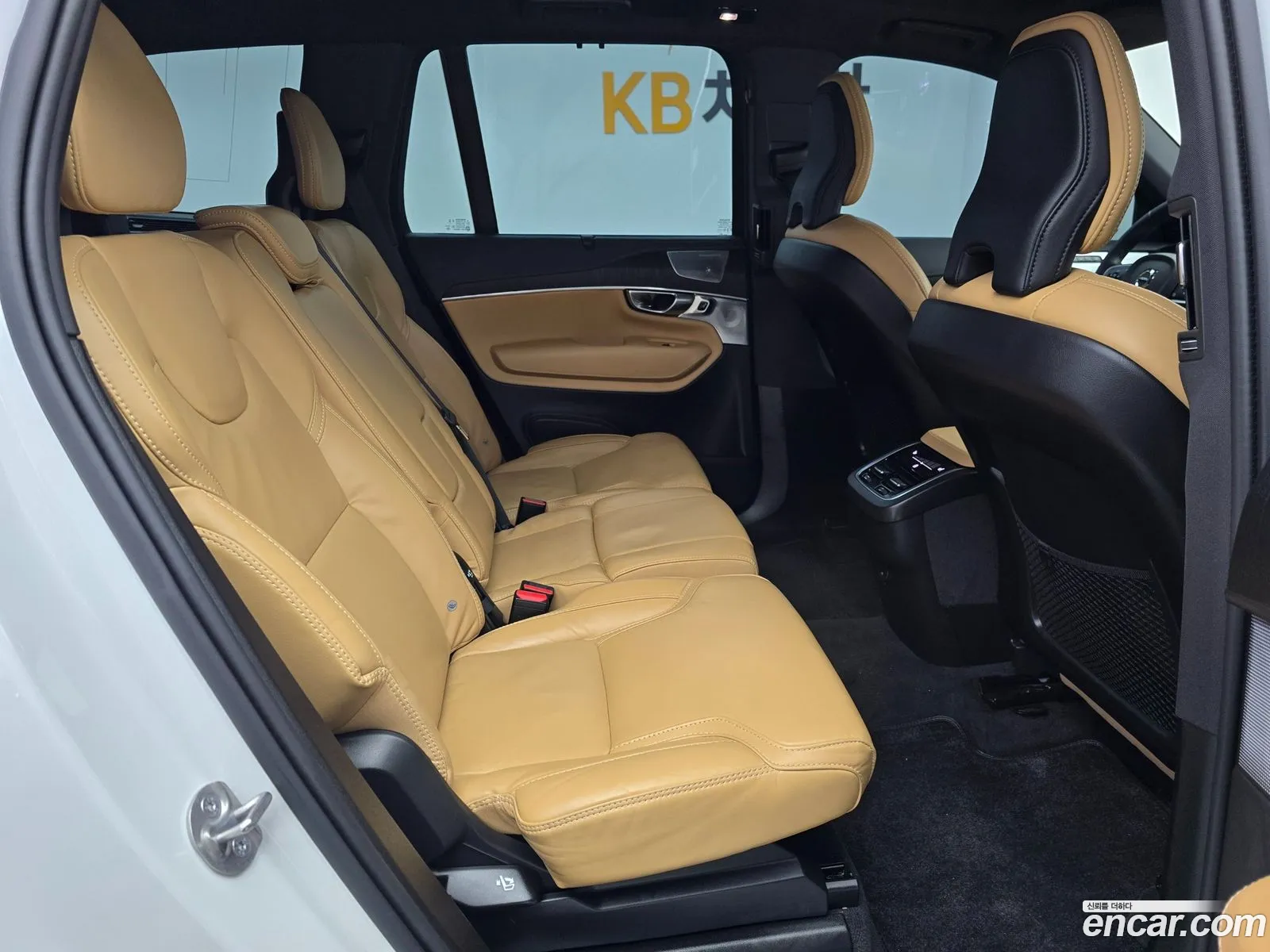 Volvo XC90 2025 — 17