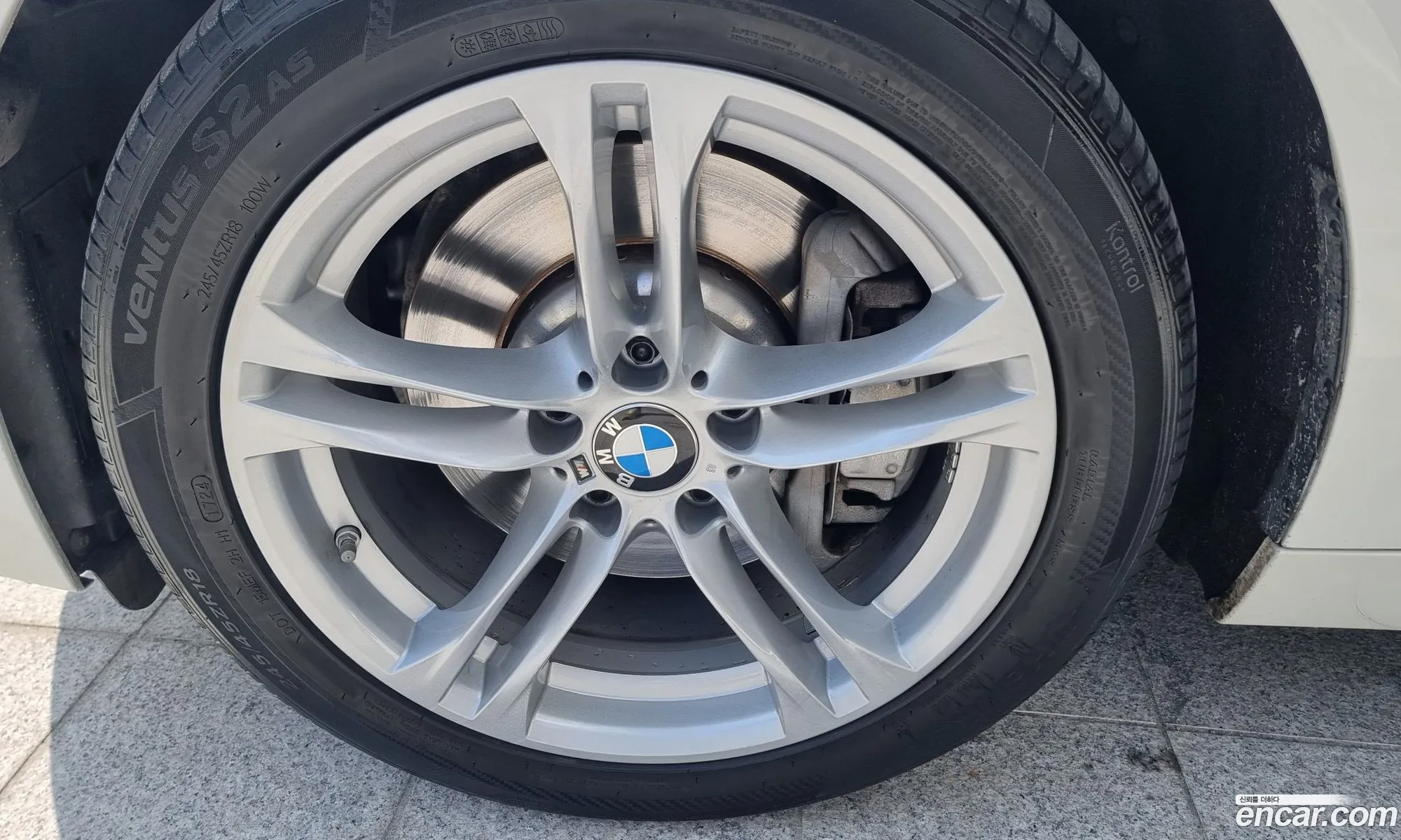 BMW 5 Series 2016 — 11