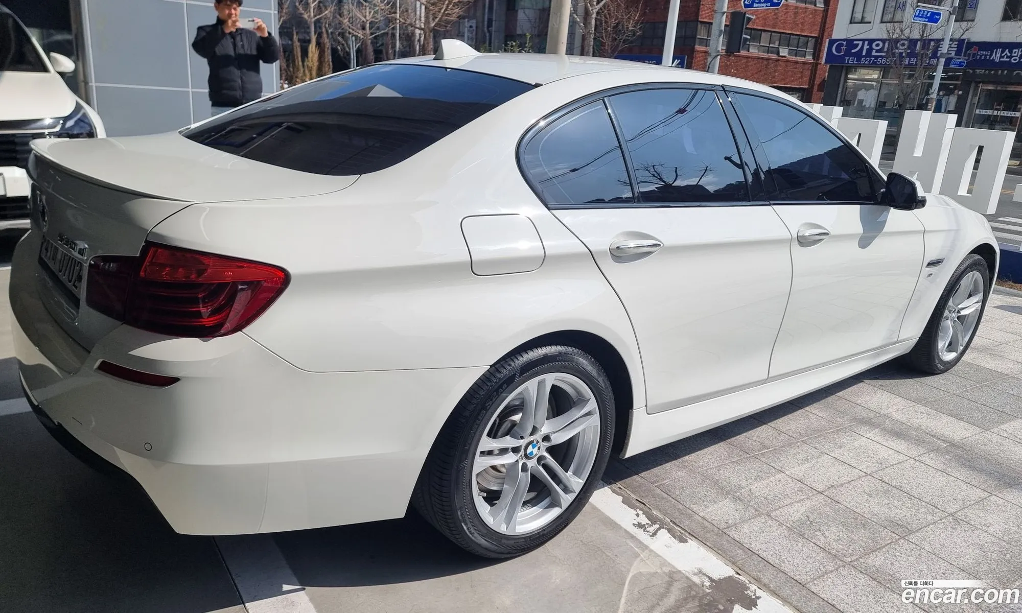 BMW 5 Series 2016 — 17