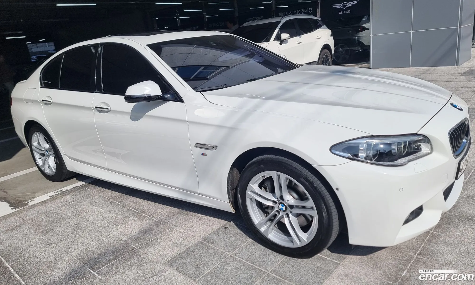 BMW 5 Series 2016 — 7