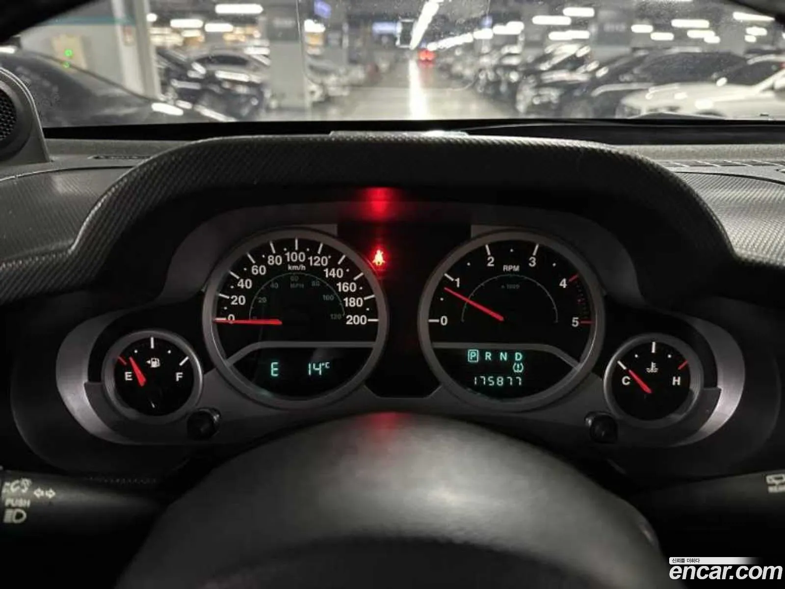 Jeep Wrangler 2010 — 12