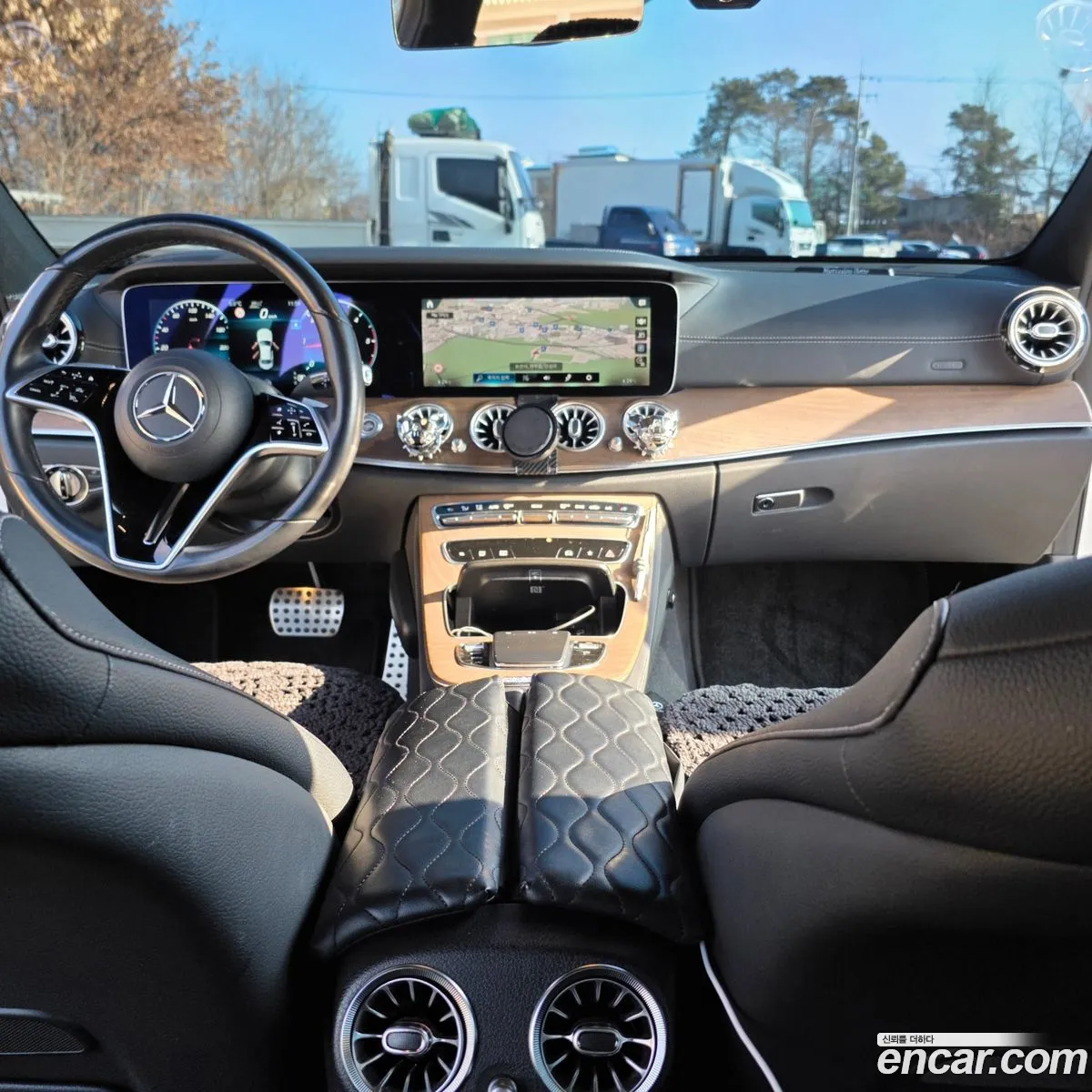 Mercedes-Benz E-Class W213 2022 — 17