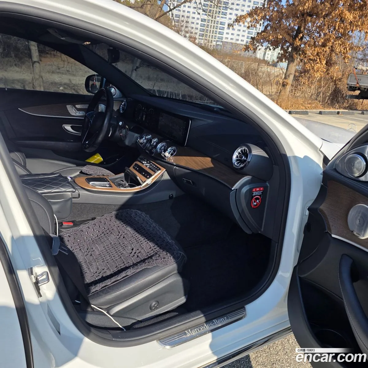 Mercedes-Benz E-Class W213 2022 — 11