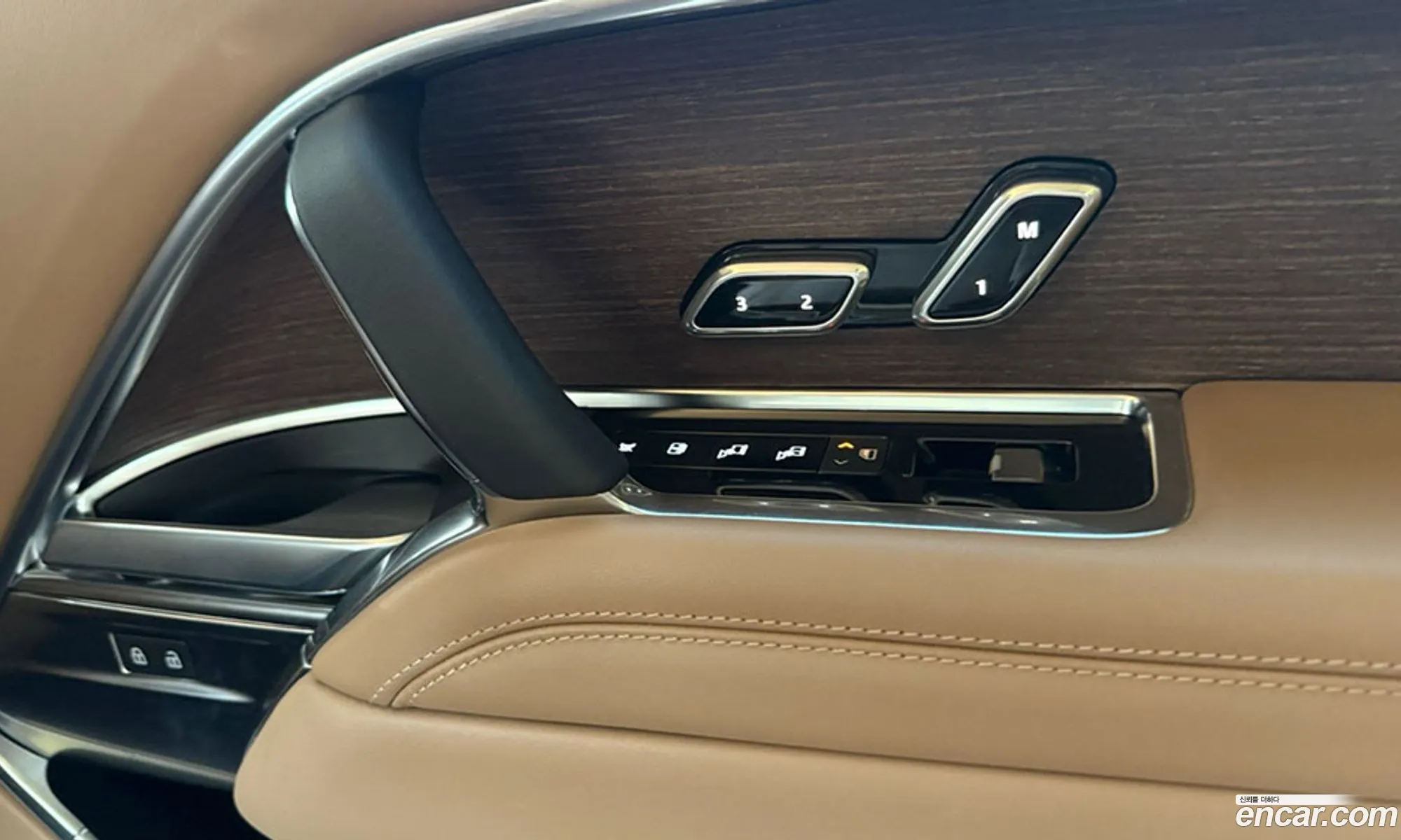 Land Rover Range Rover 2024 — 15