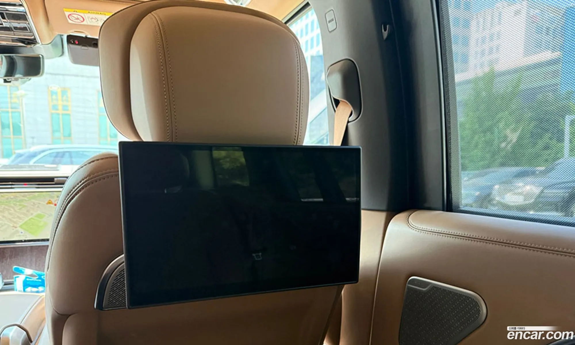 Land Rover Range Rover 2024 — 11