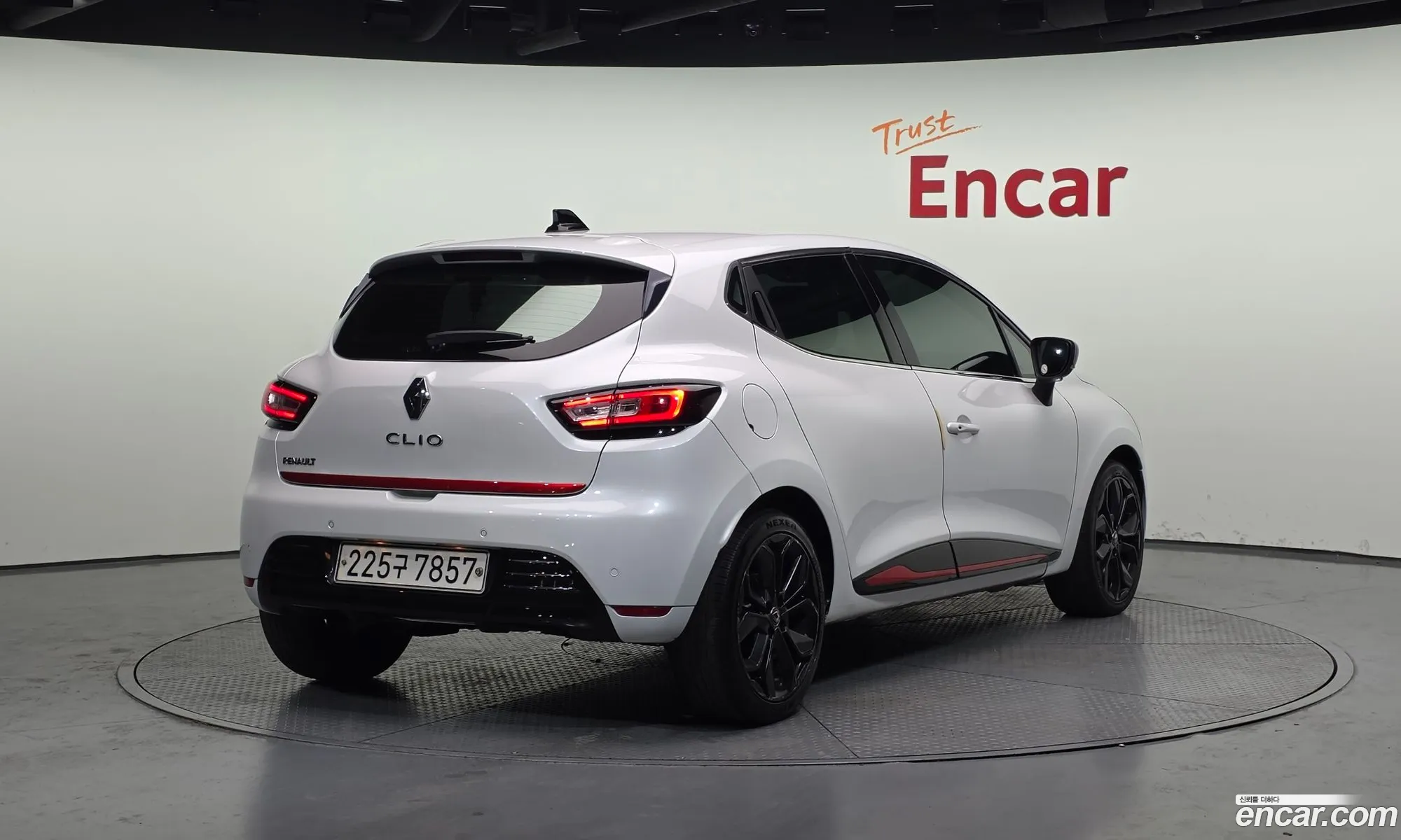 Renault Korea (Samsung) Clio 2019 — 14