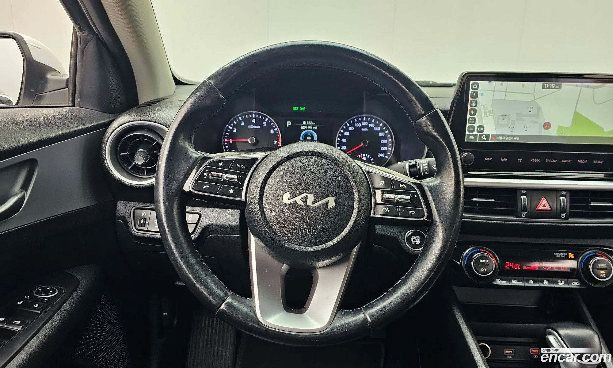 Kia K3 2021 — 16
